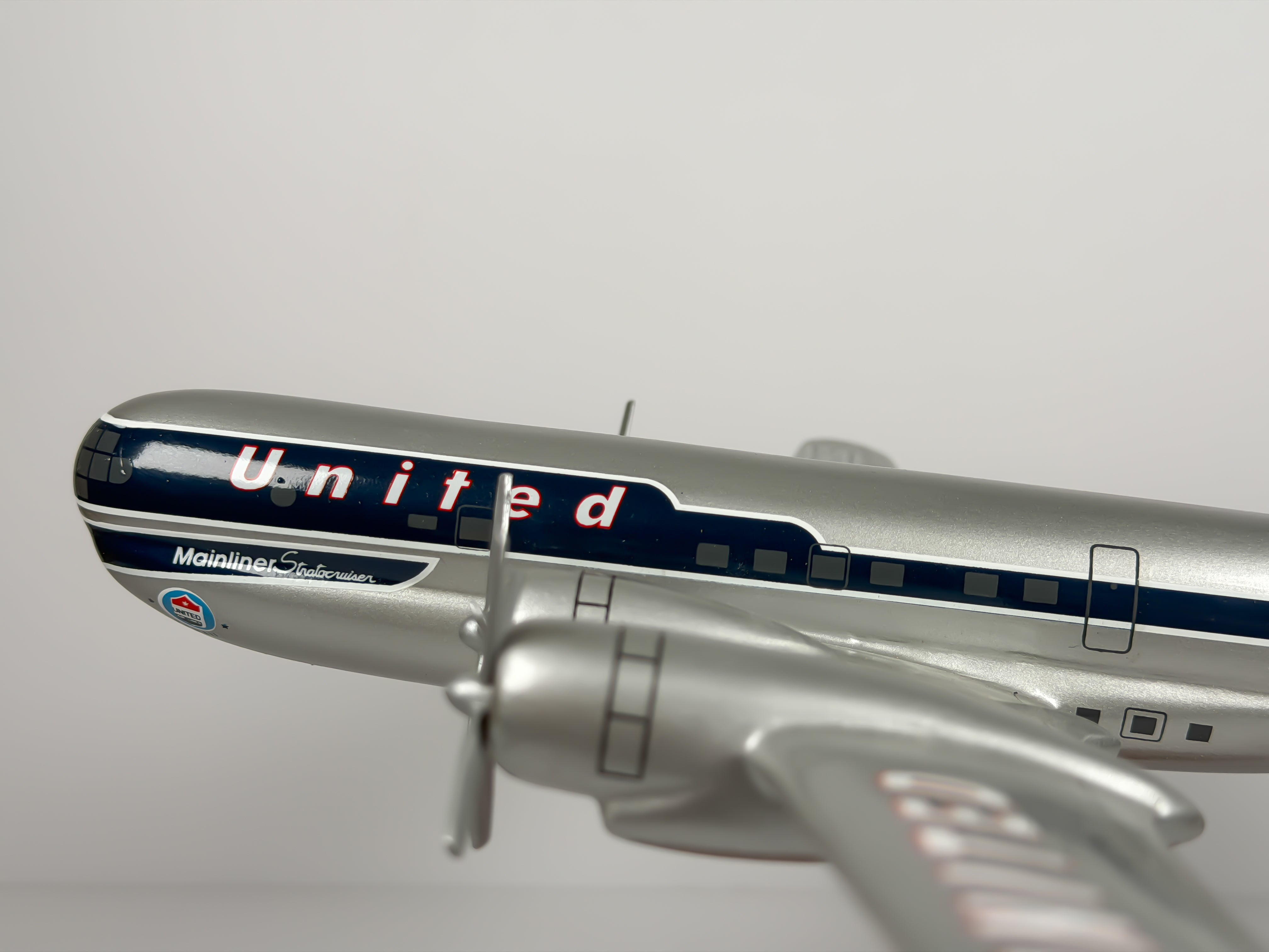 1:100 United Airlines Boeing 377 Stratocruiser (N31225) - Mainliner | Executive Model