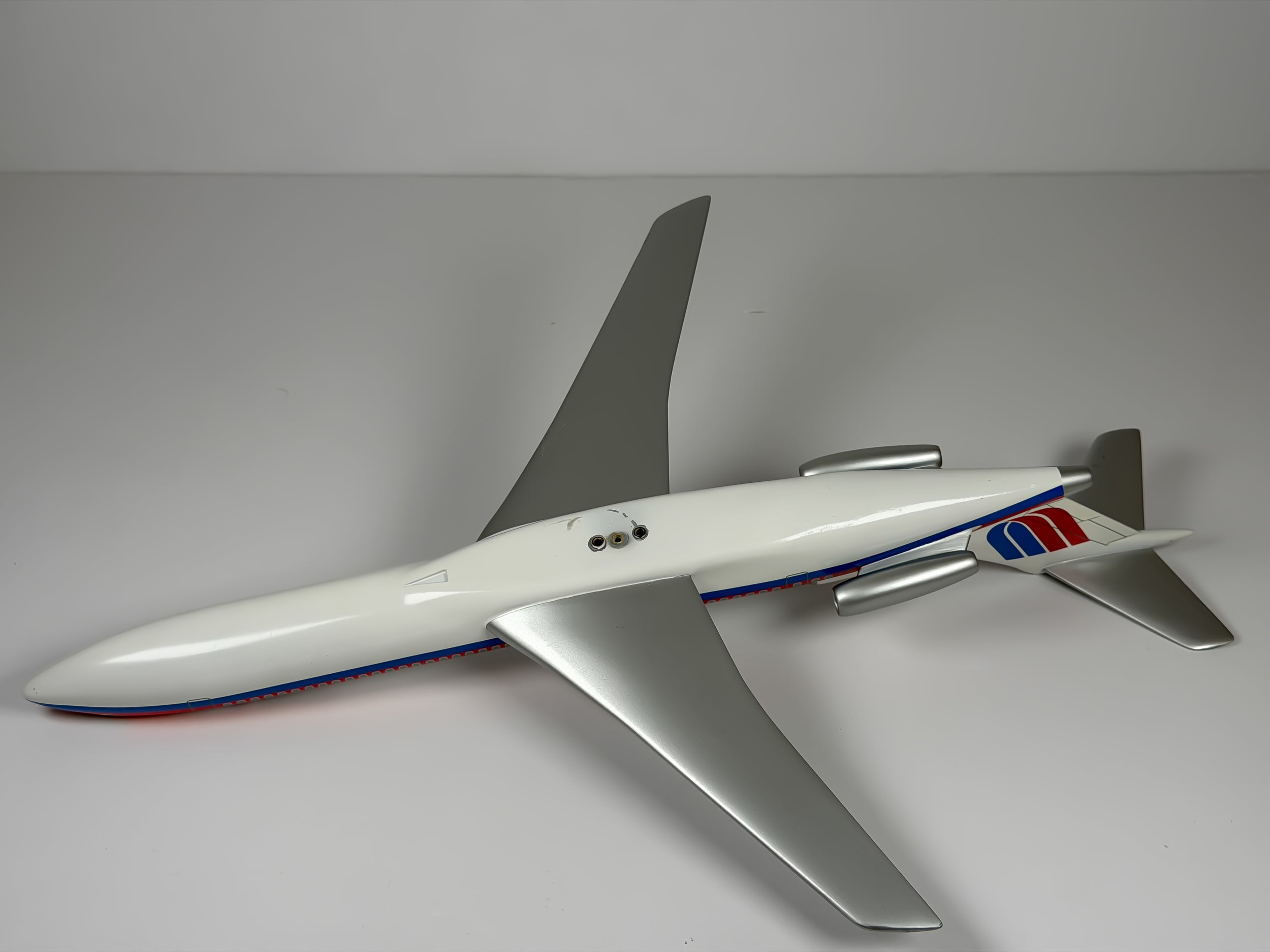 1:100 United Airlines Boeing 727-200 - Saul Bass | Executive Model