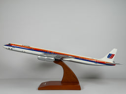 1:100 United Airlines Douglas DC-8-72 (N2993U) - Saul Bass | Executive Model