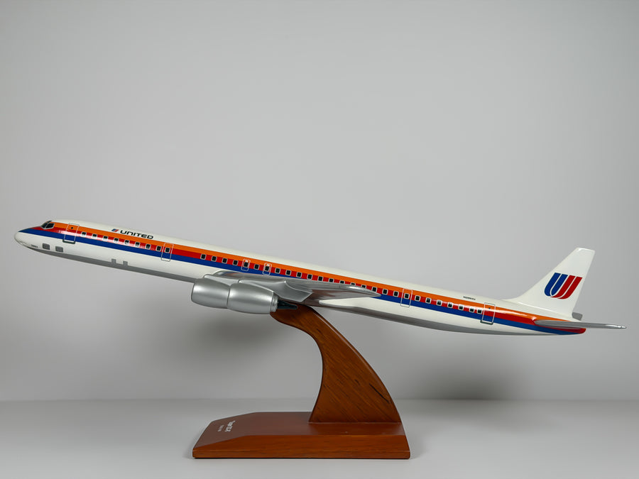 1:100 United Airlines Douglas DC-8-72 (N2993U) - Saul Bass | Executive Model