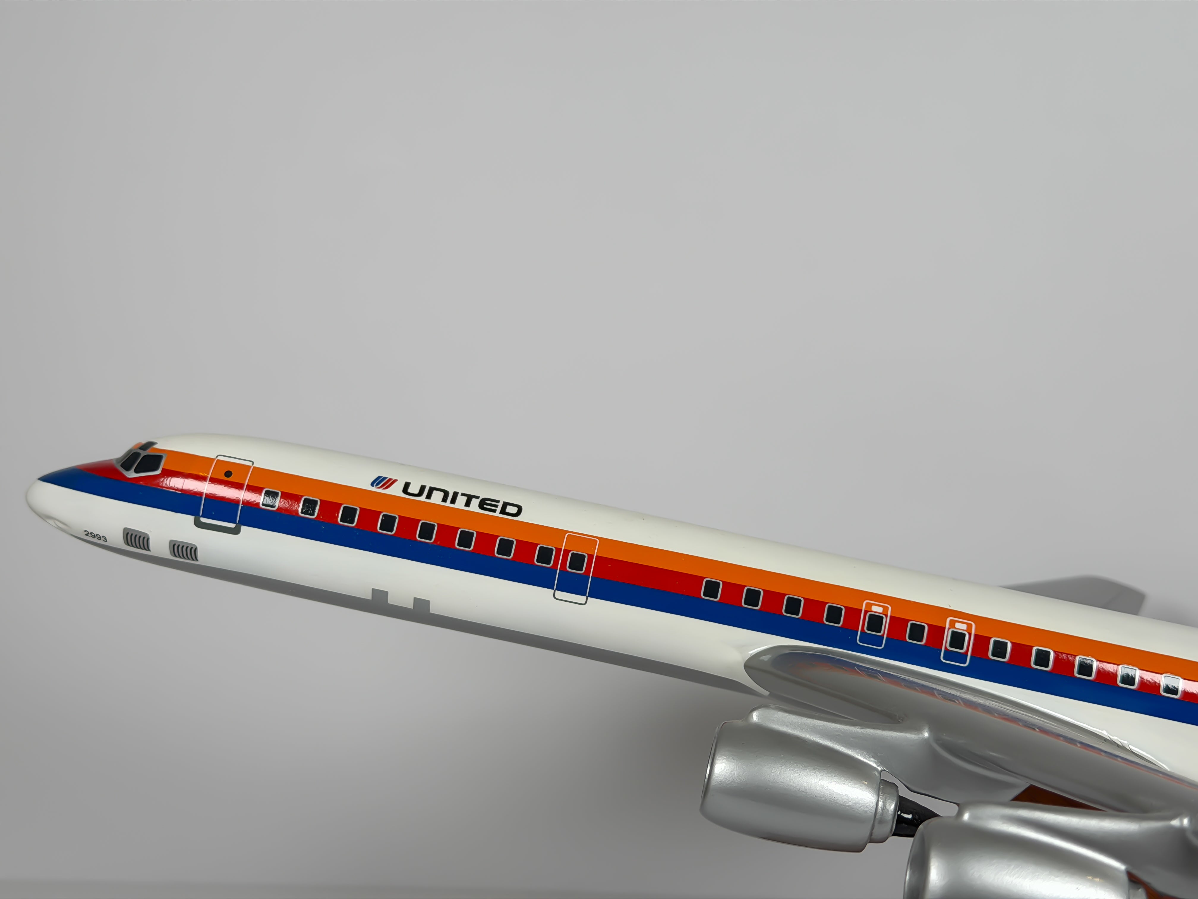 1:100 United Airlines Douglas DC-8-72 (N2993U) - Saul Bass | Executive Model