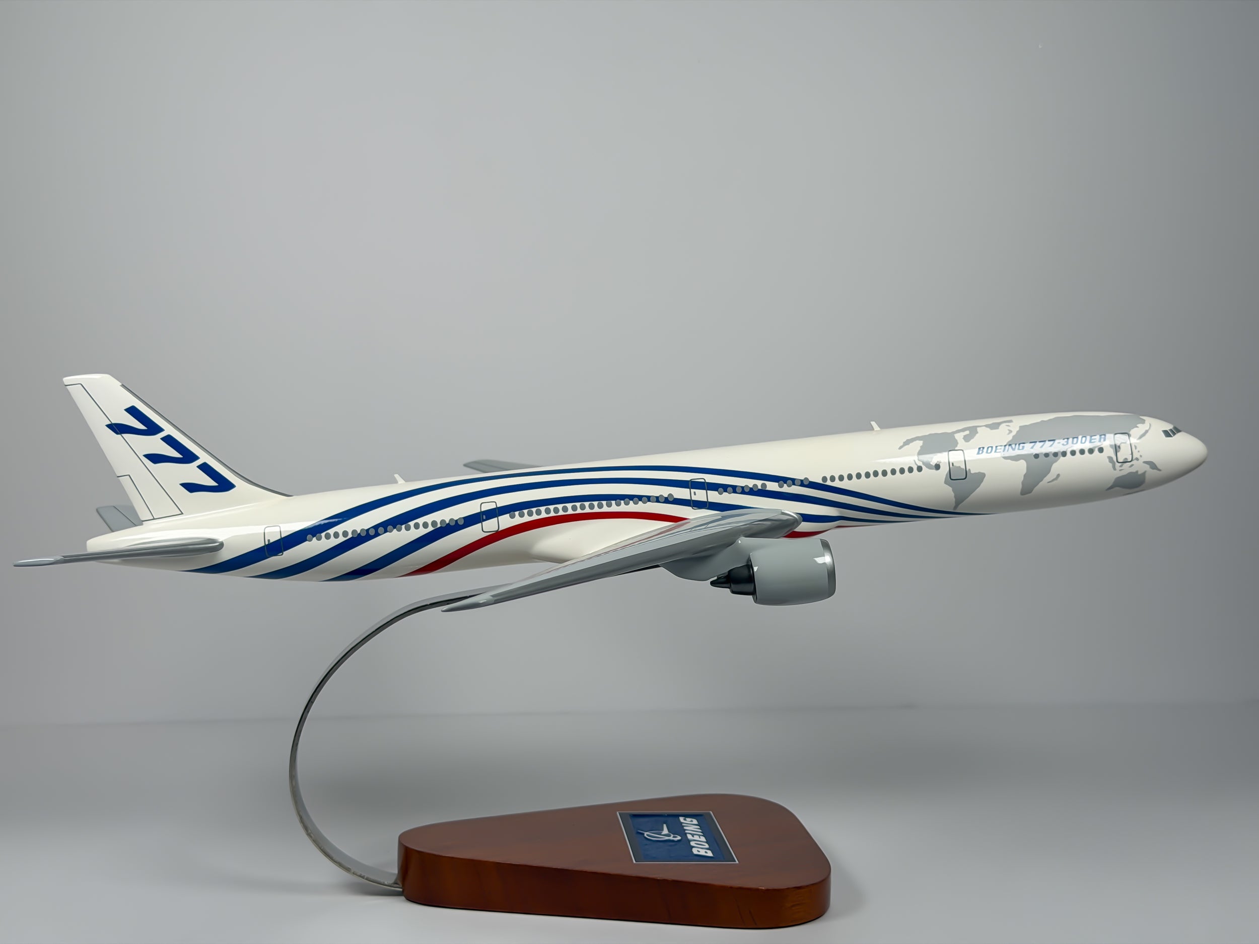 1:160 Boeing House Boeing 777-300ER - Red/Blue - Roll-out | Executive Model