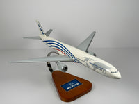 1:160 Boeing House Boeing 777-300ER - Red/Blue - Roll-out | Executive Model