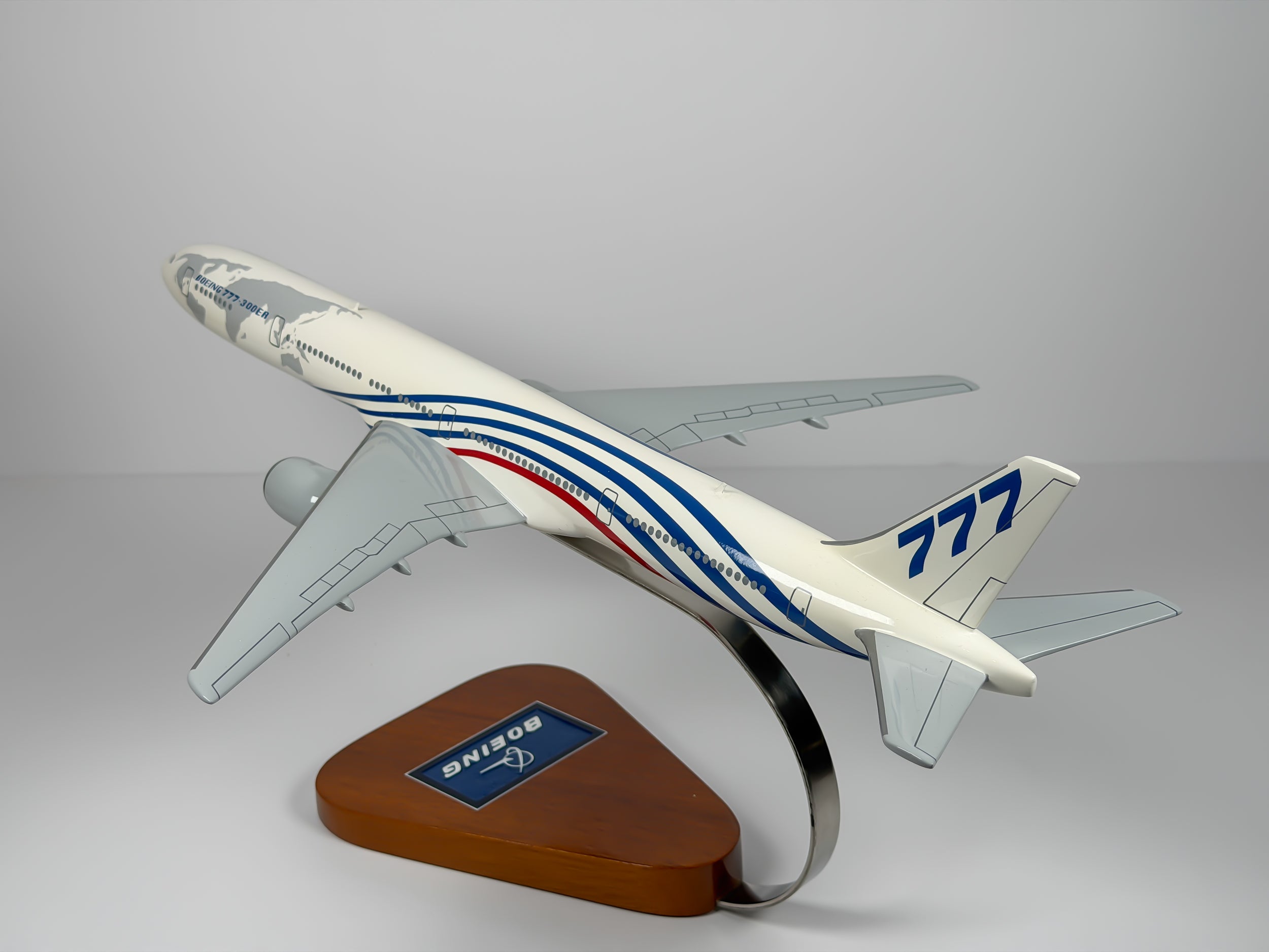 1:160 Boeing House Boeing 777-300ER - Red/Blue - Roll-out | Executive Model