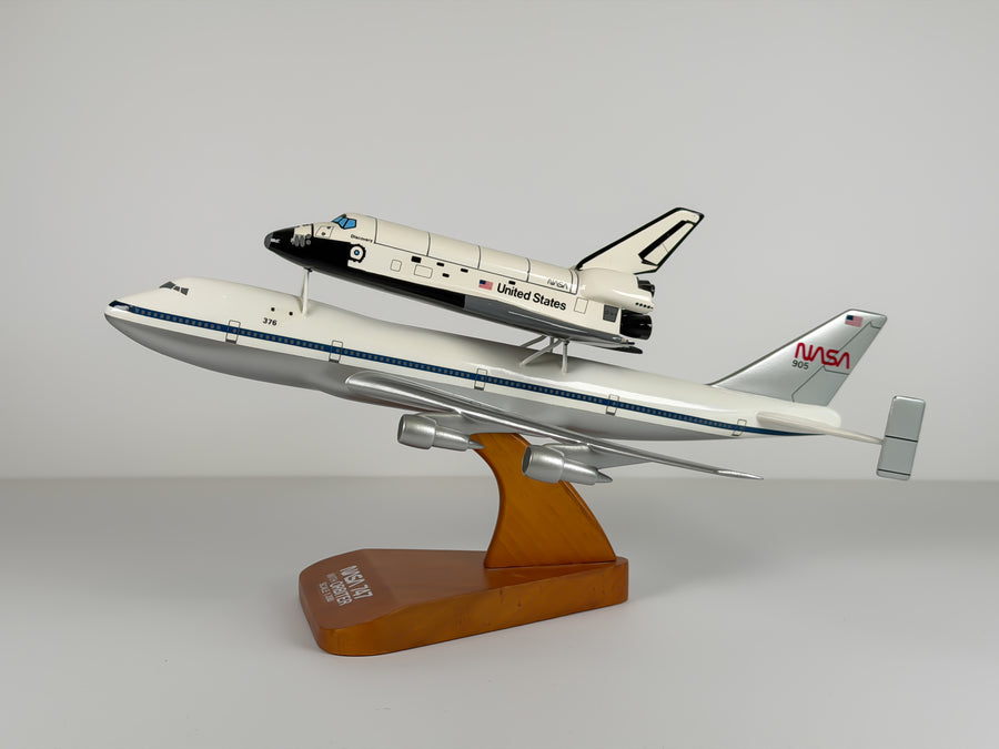 1:200 NASA Boeing 747-100 SCA (905) | Executive Model