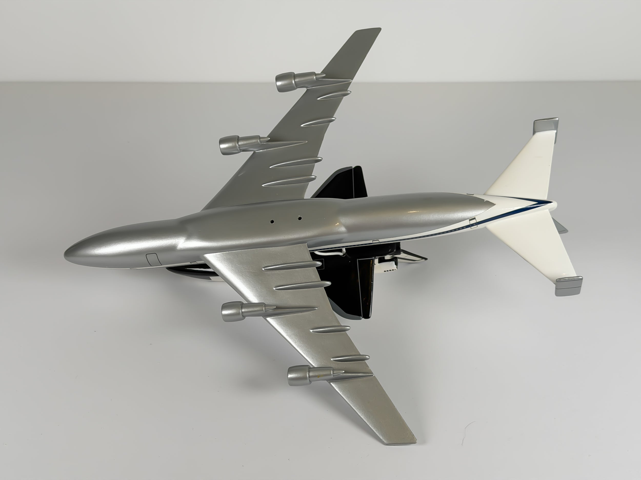1:200 NASA Boeing 747-100 SCA (905) | Executive Model