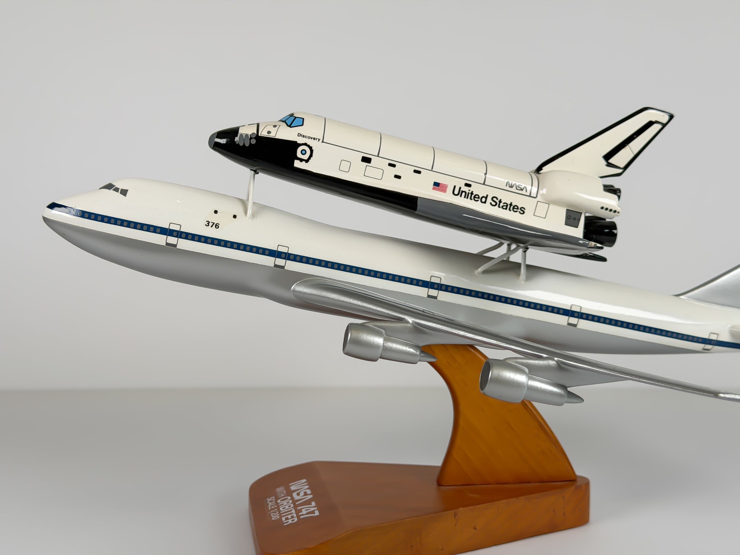 1:200 NASA Boeing 747-100 SCA (905) | Executive Model