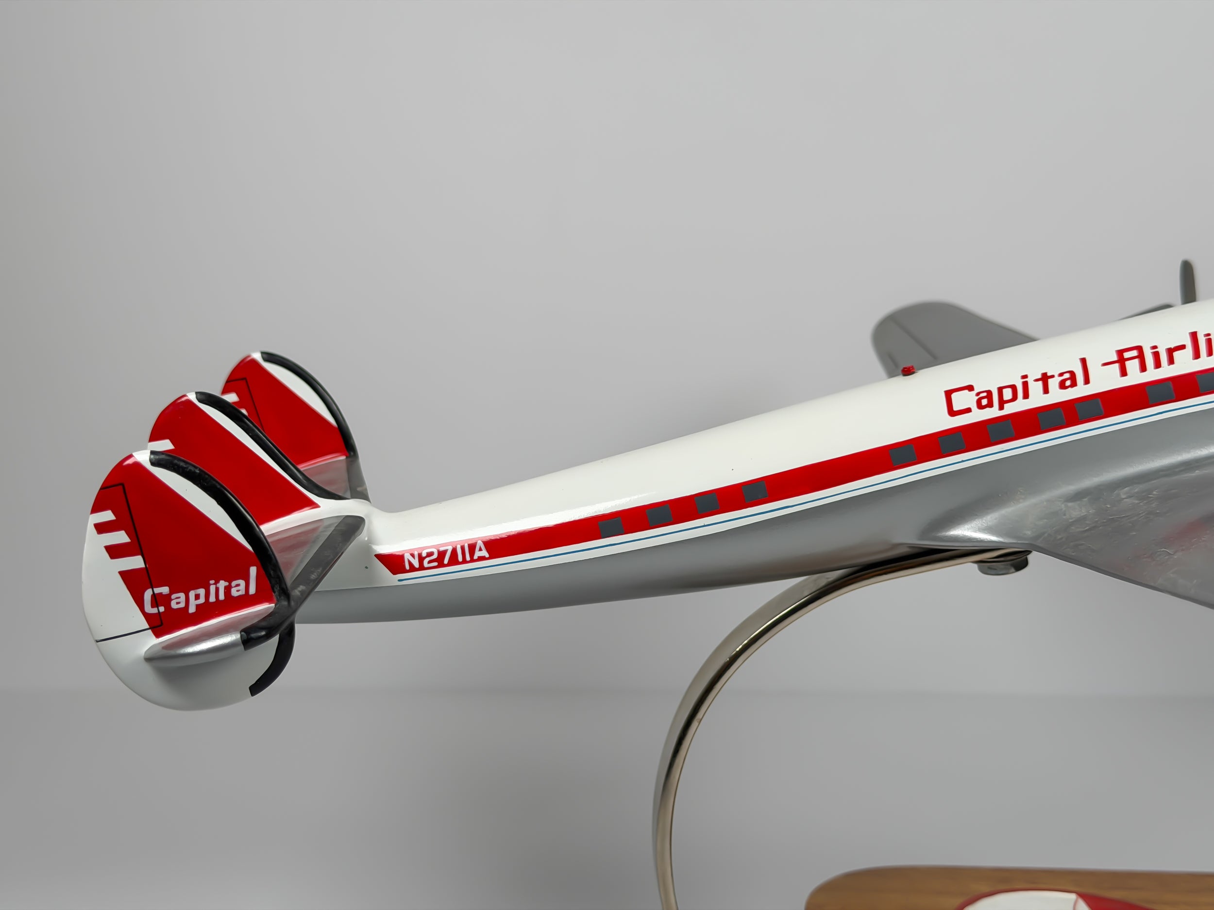 1:72 Capital Airlines Lockheed L-1049 (N2711A) | Executive Model