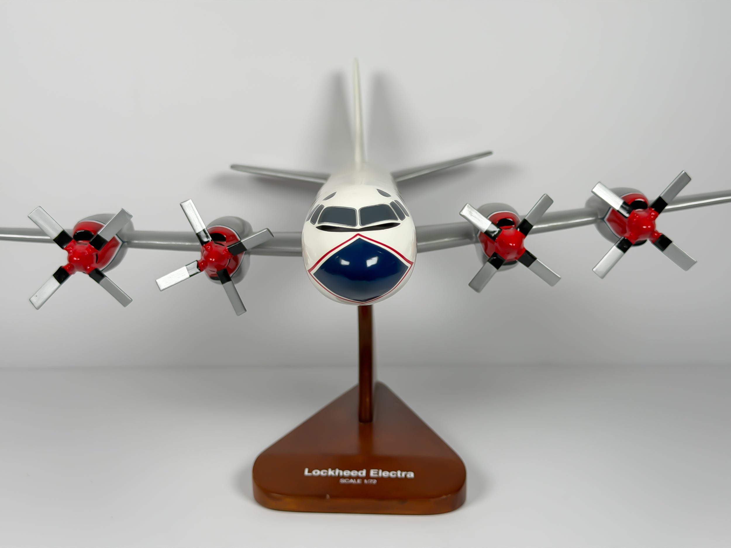 1:72 Eastern Air Lines Lockheed L-188 Electra (N5531) - Fly Eastern Air Lines | Executive Model