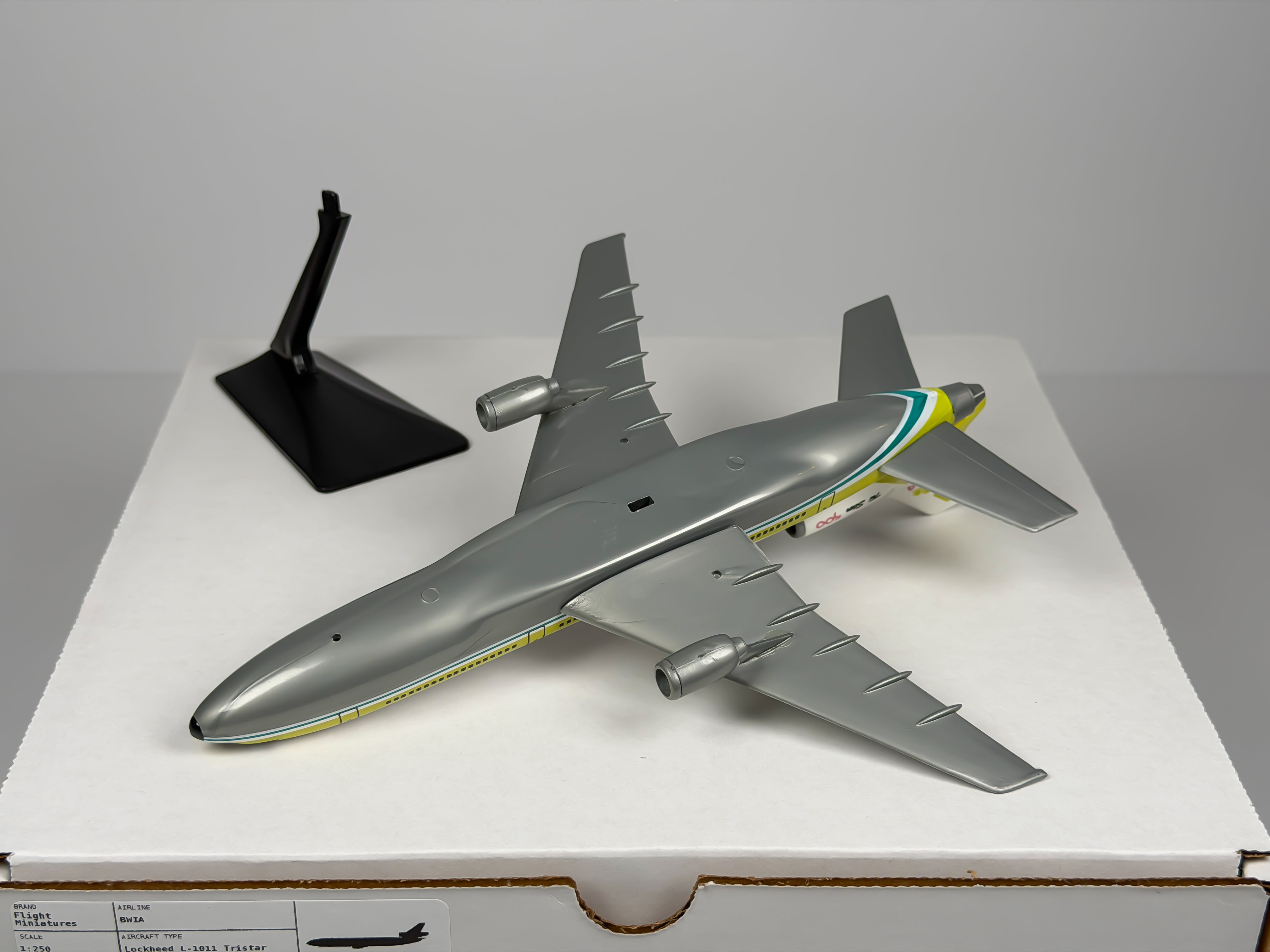 1:250 BWIA Lockheed L-1011 - First Scheme | Flight Miniatures