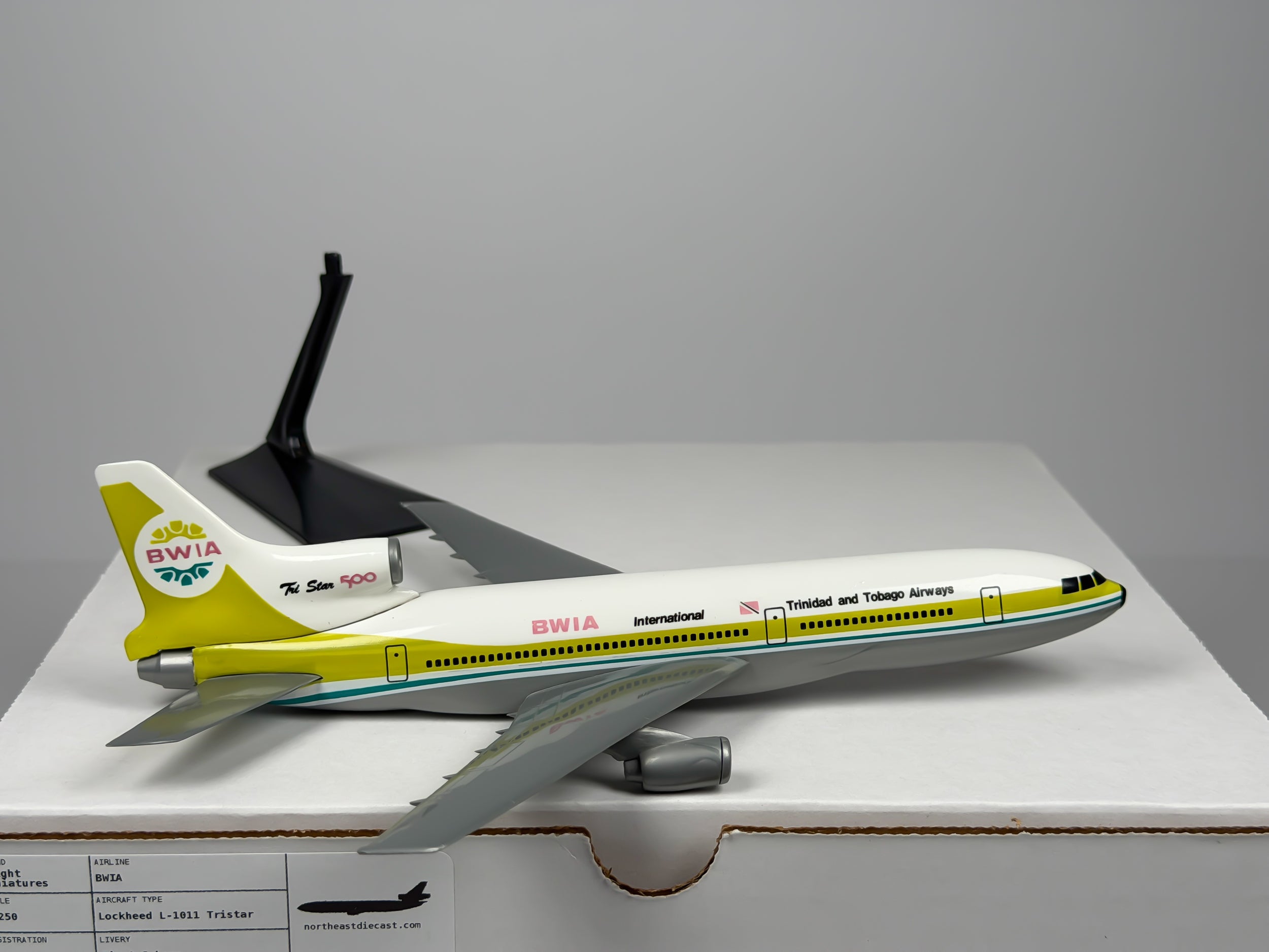 1:250 BWIA Lockheed L-1011 - First Scheme | Flight Miniatures