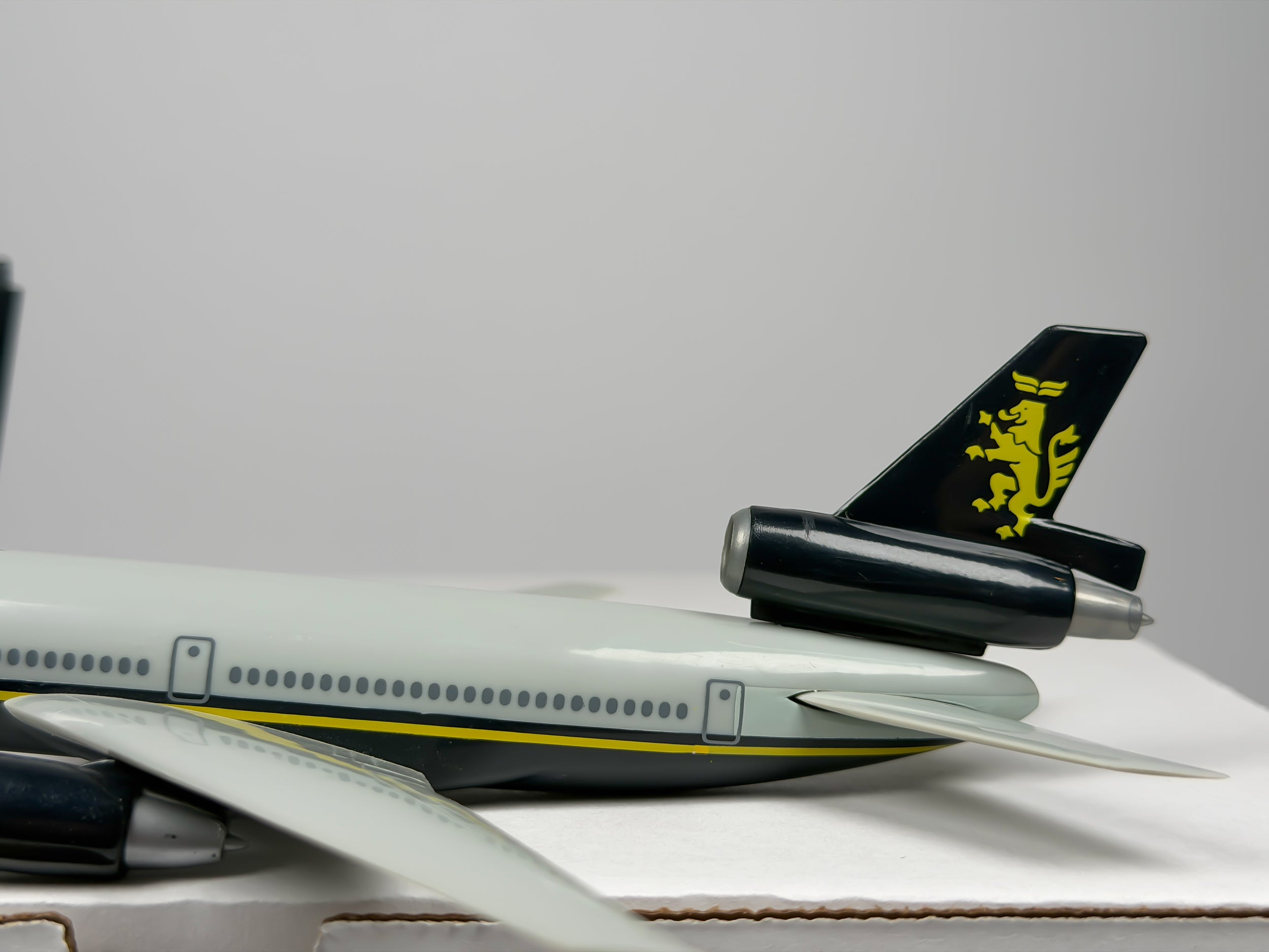 1:250 Caledonian Airways McDonnell Douglas DC-10-30 - 1988-2000 | Flight Miniatures