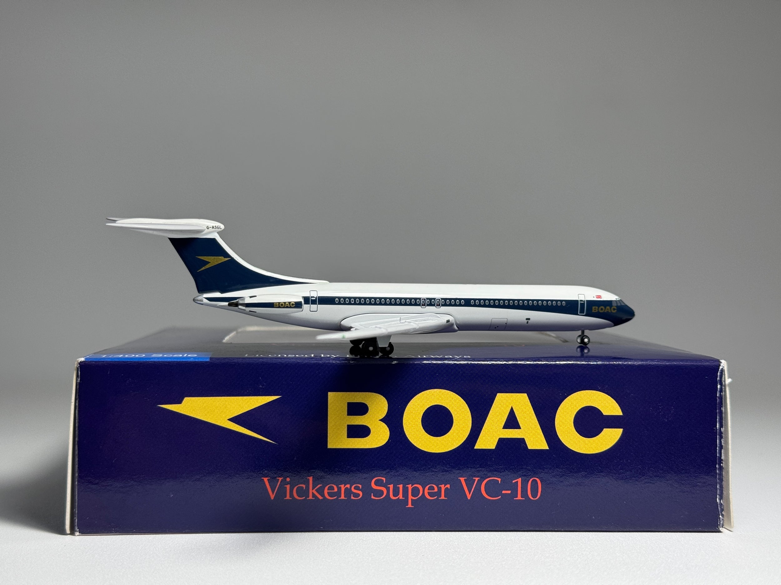 Aeroclassics 1:400 BOAC Vickers Super VC-10 G-ASGL Golden Speedbird ACGASGL