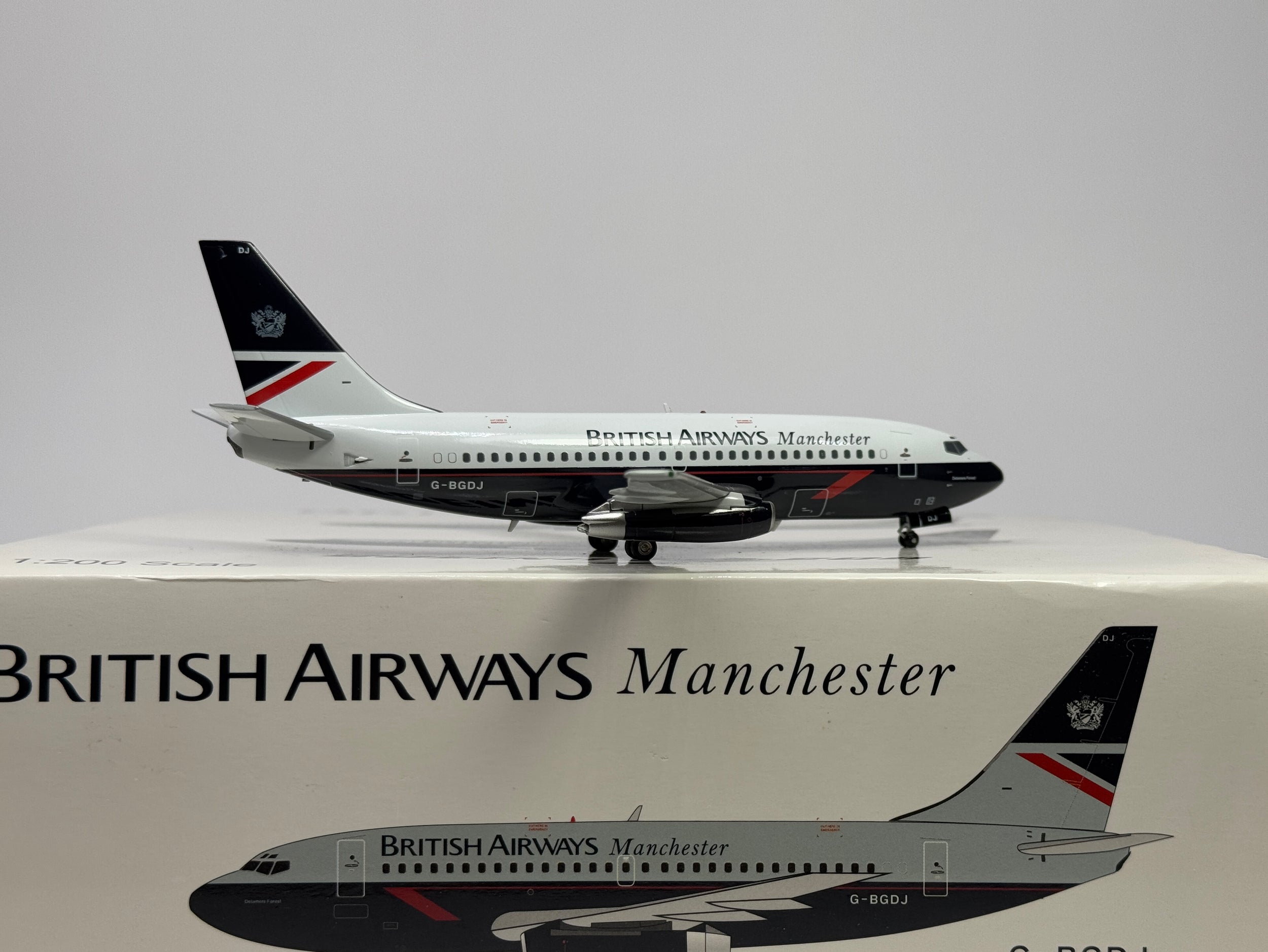Inflight 1:200 British Airways Boeing 737-200 G-BGDJ Landor Manchester B-732-BA-05