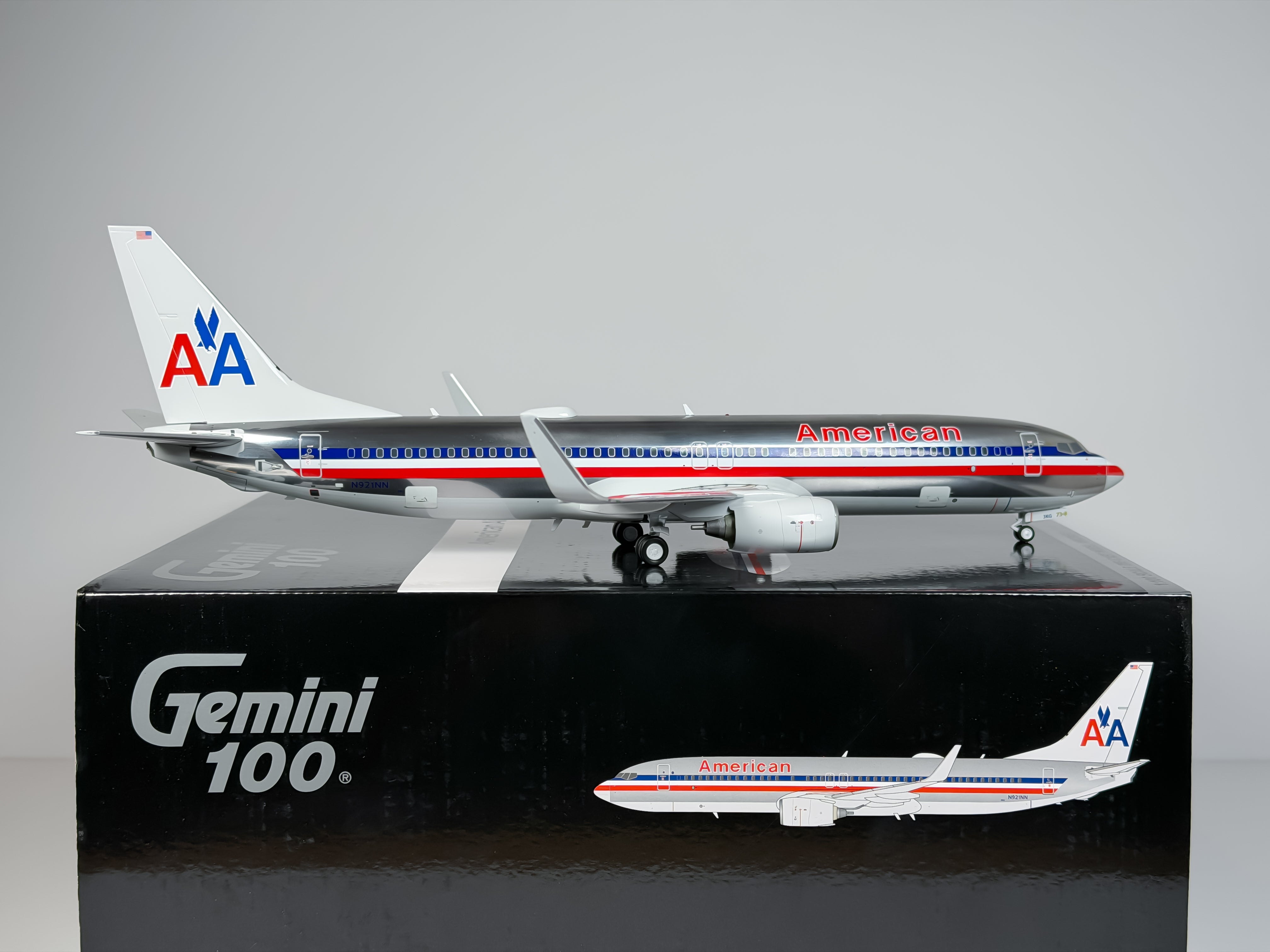 American Airlines Boeing 737-800 1:100 Gemini Jets N921NN (G1AAL001)