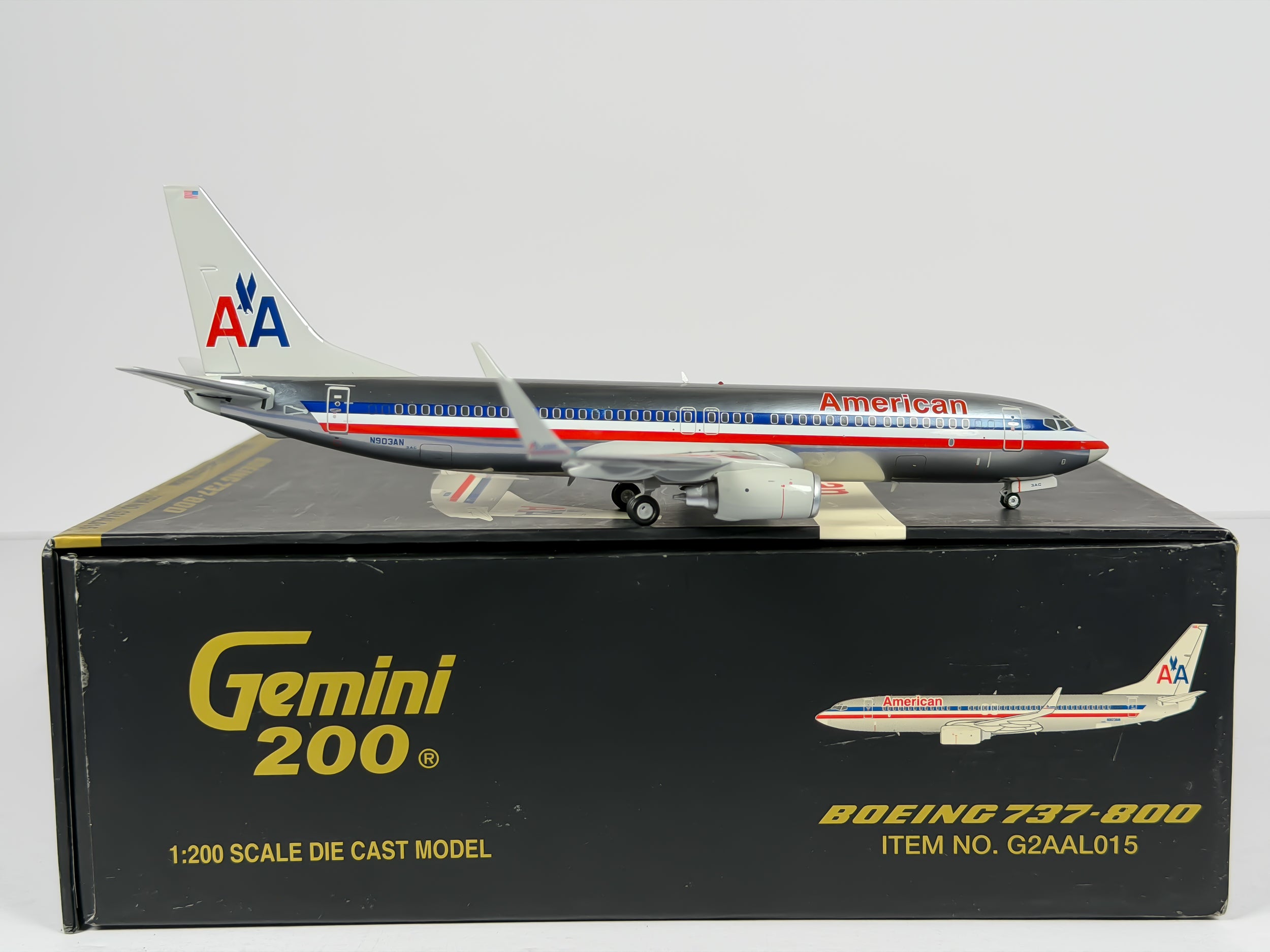 American Airlines Boeing 737-800 1:200 Gemini Jets N903AN (G2AAL015)