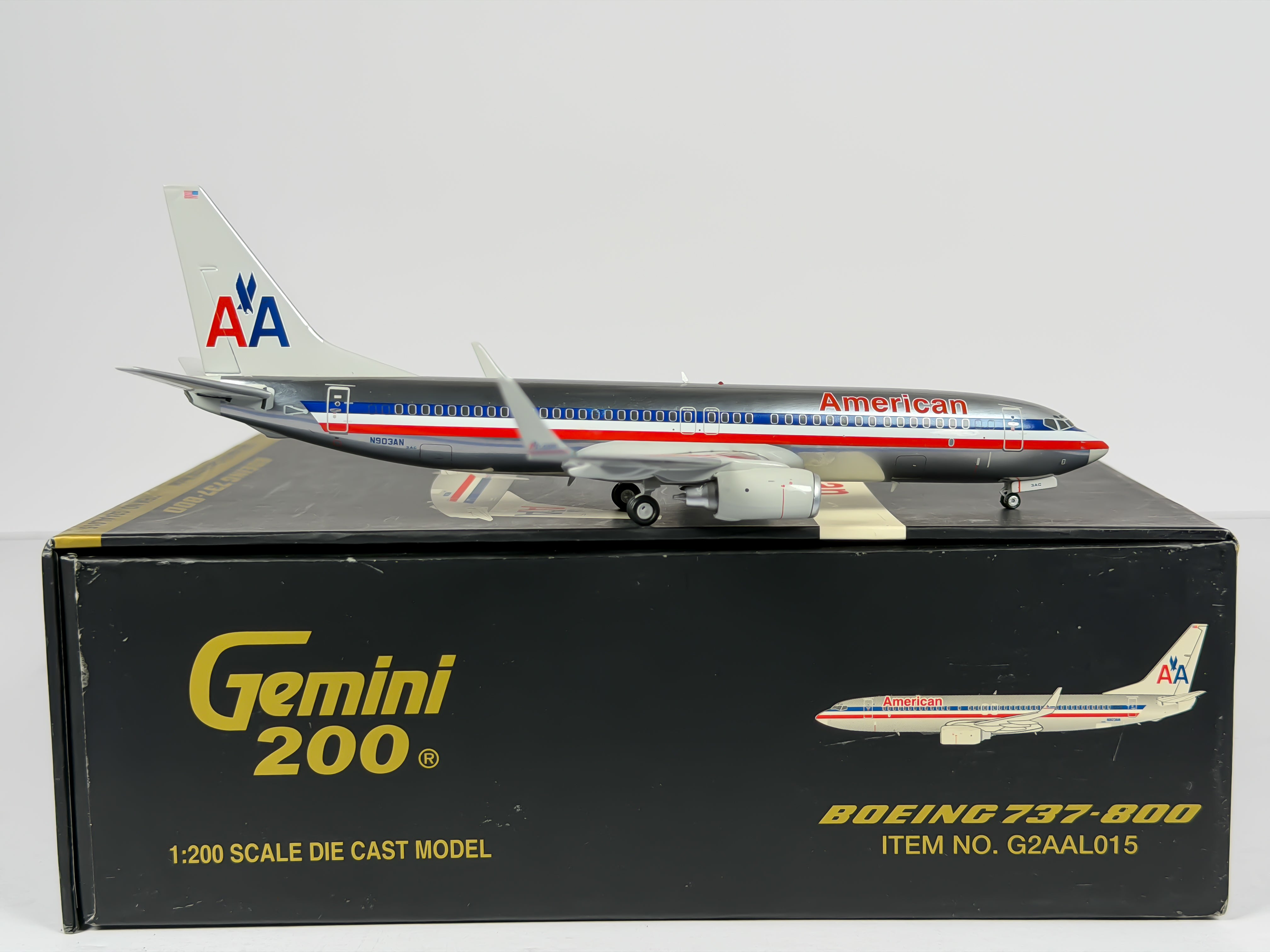 American Airlines Boeing 737-800 1:200 Gemini Jets N903AN (G2AAL015)