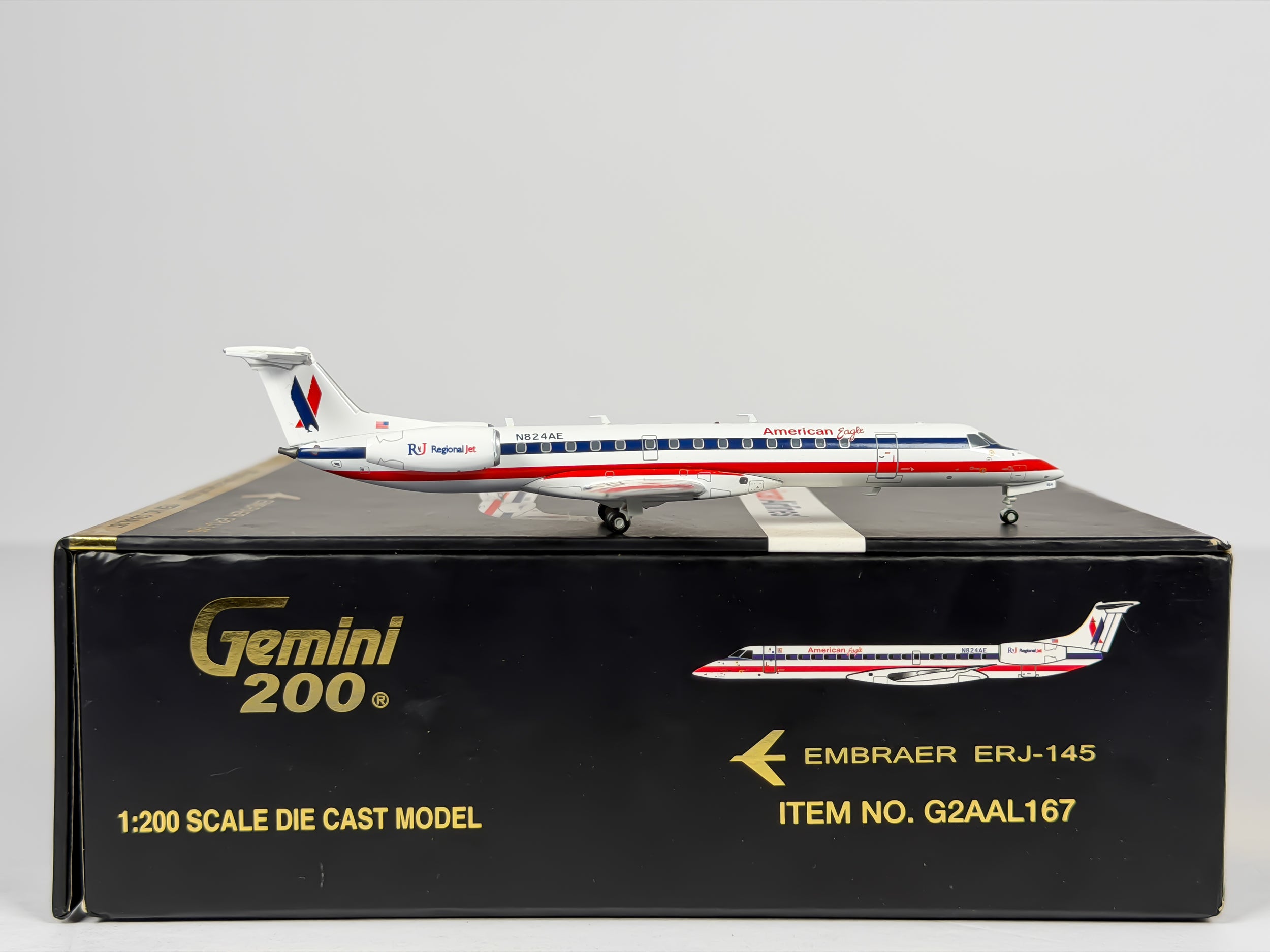 American Eagle Embraer E145 1:200 Gemini Jets N824AE (G2AAL167)