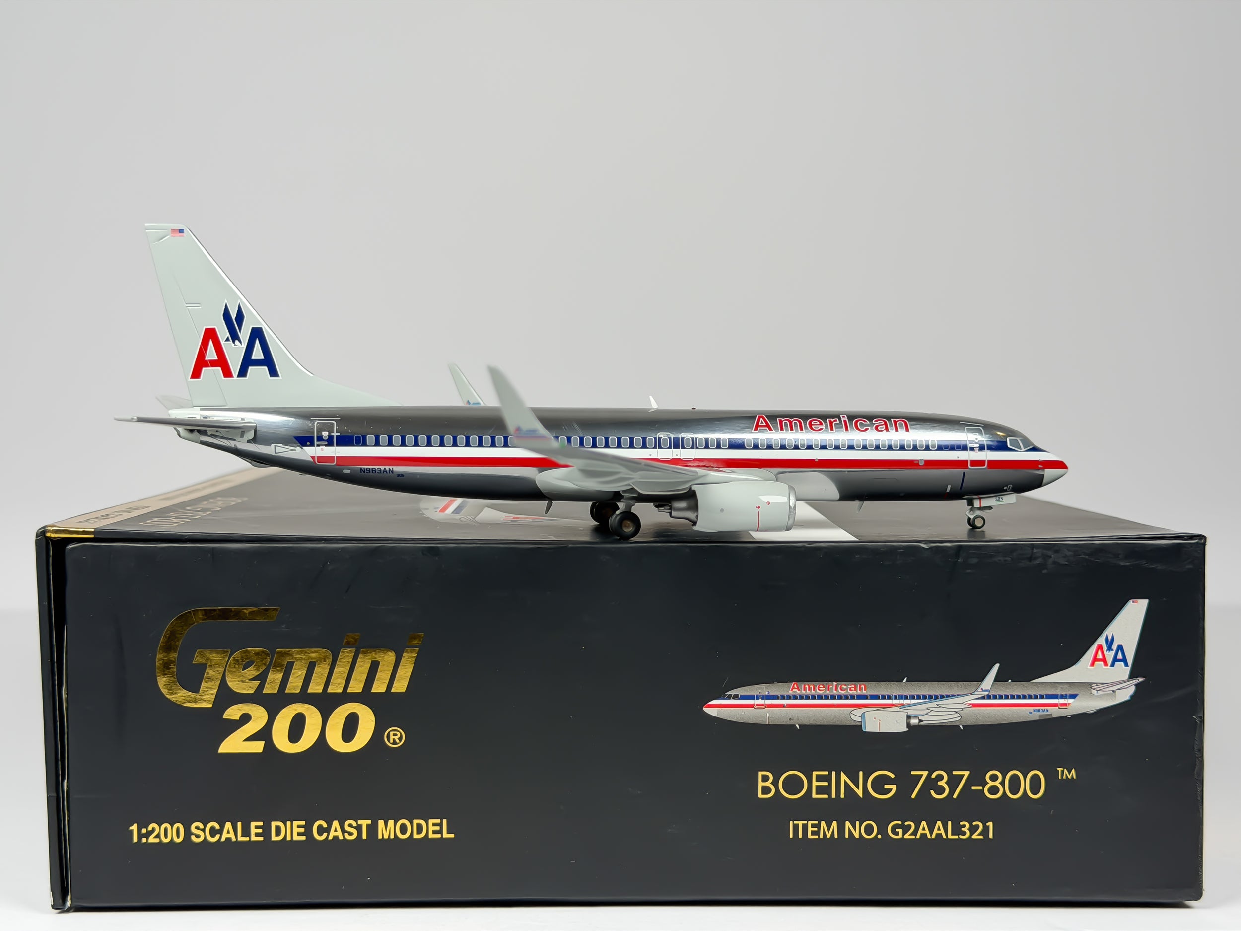 American Airlines Boeing 737-800 1:200 Gemini Jets N983AN (G2AAL321)