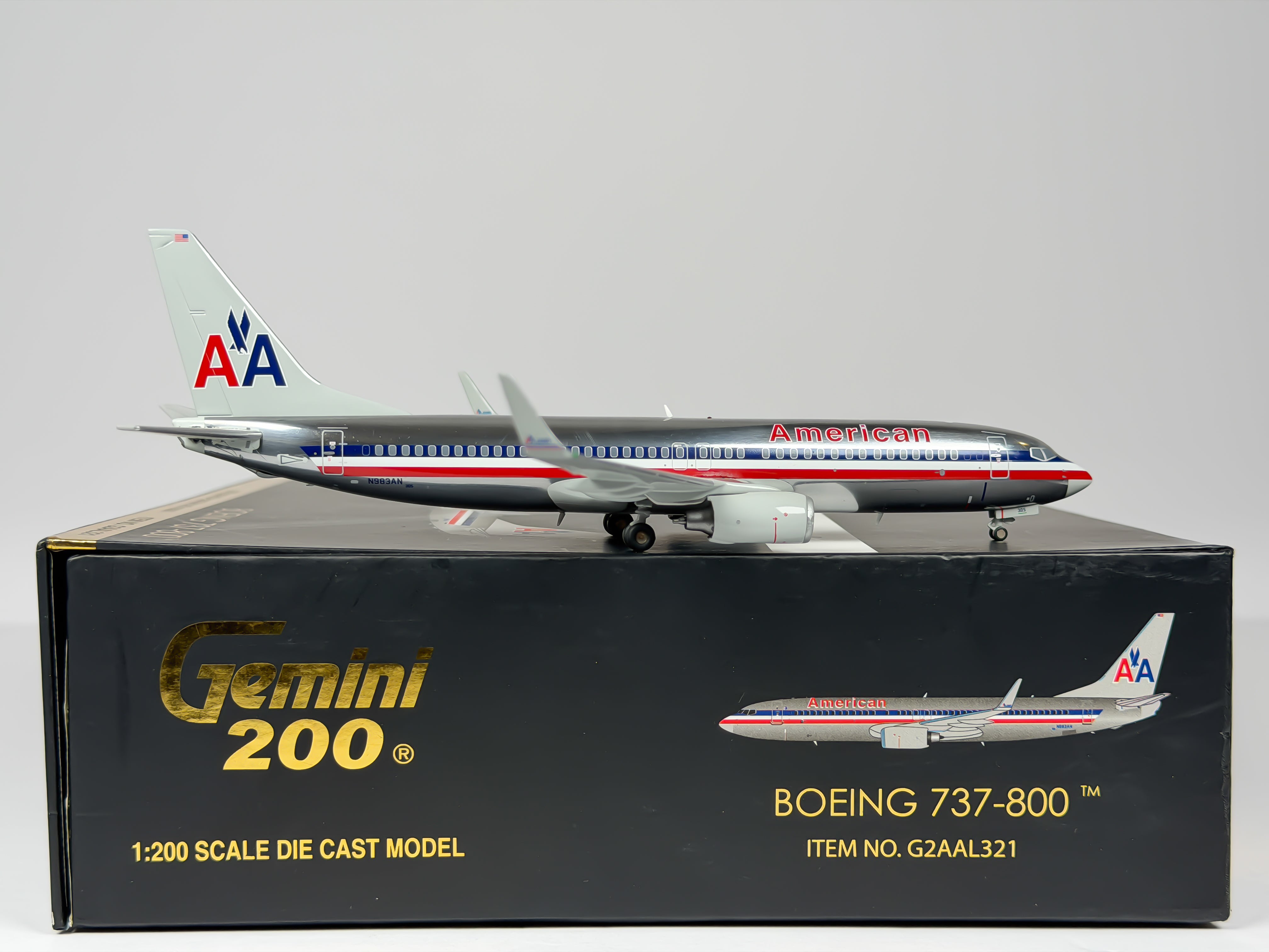 American Airlines Boeing 737-800 1:200 Gemini Jets N983AN (G2AAL321)