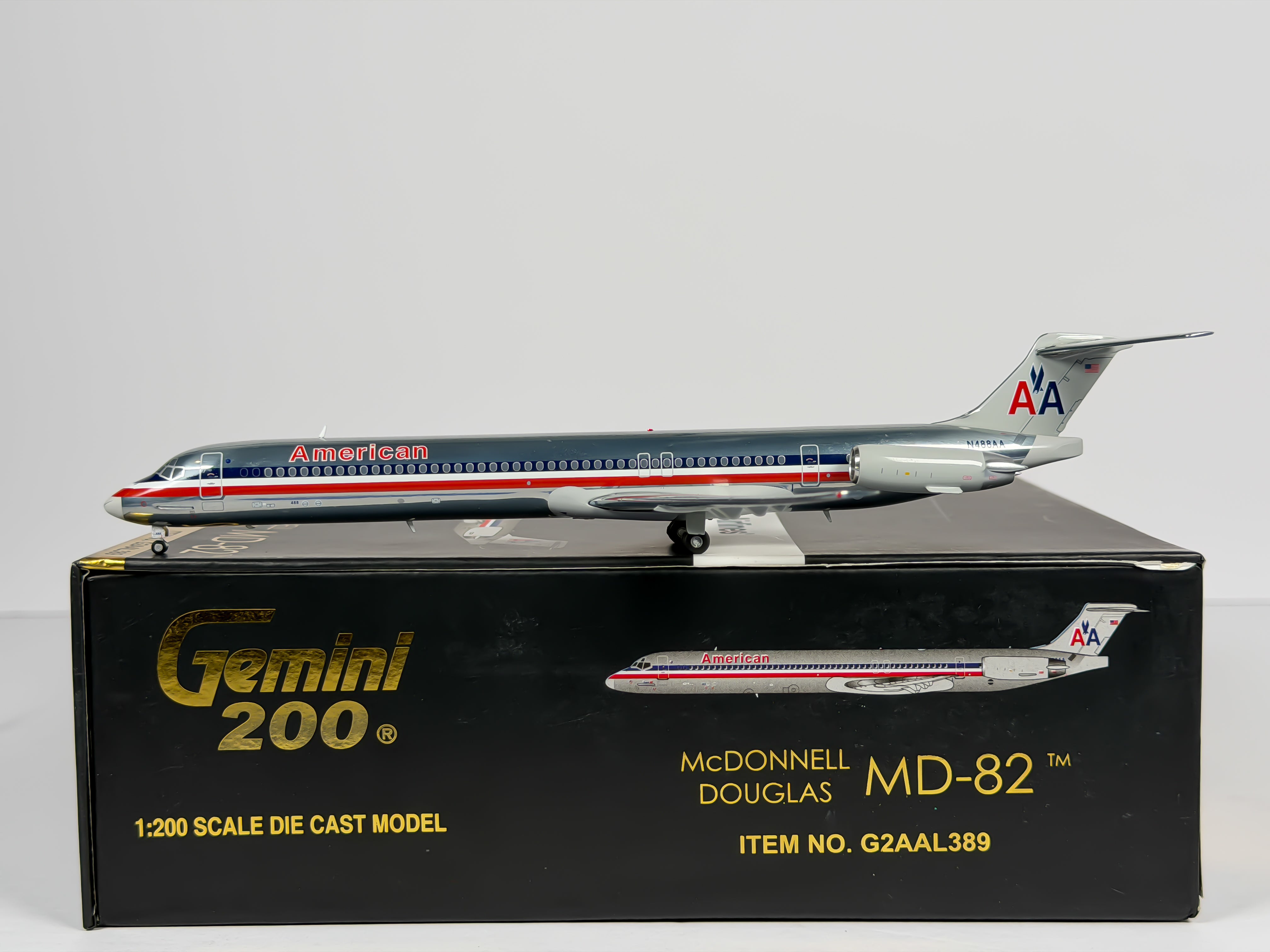 American Airlines McDonnell Douglas MD-82 1:200 Gemini Jets N488AA (G2AAL389)