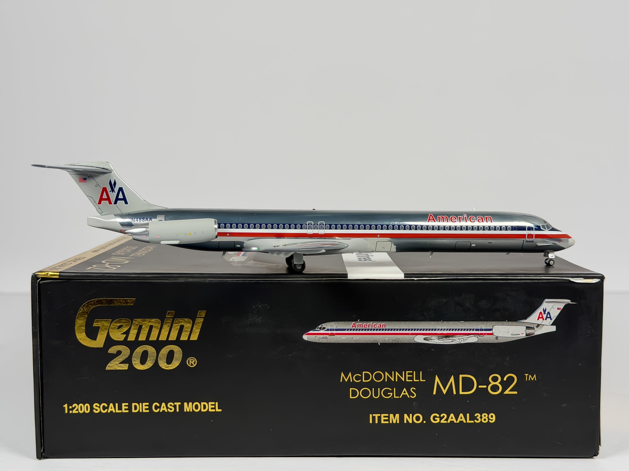 American Airlines McDonnell Douglas MD-82 1:200 Gemini Jets N488AA (G2AAL389)