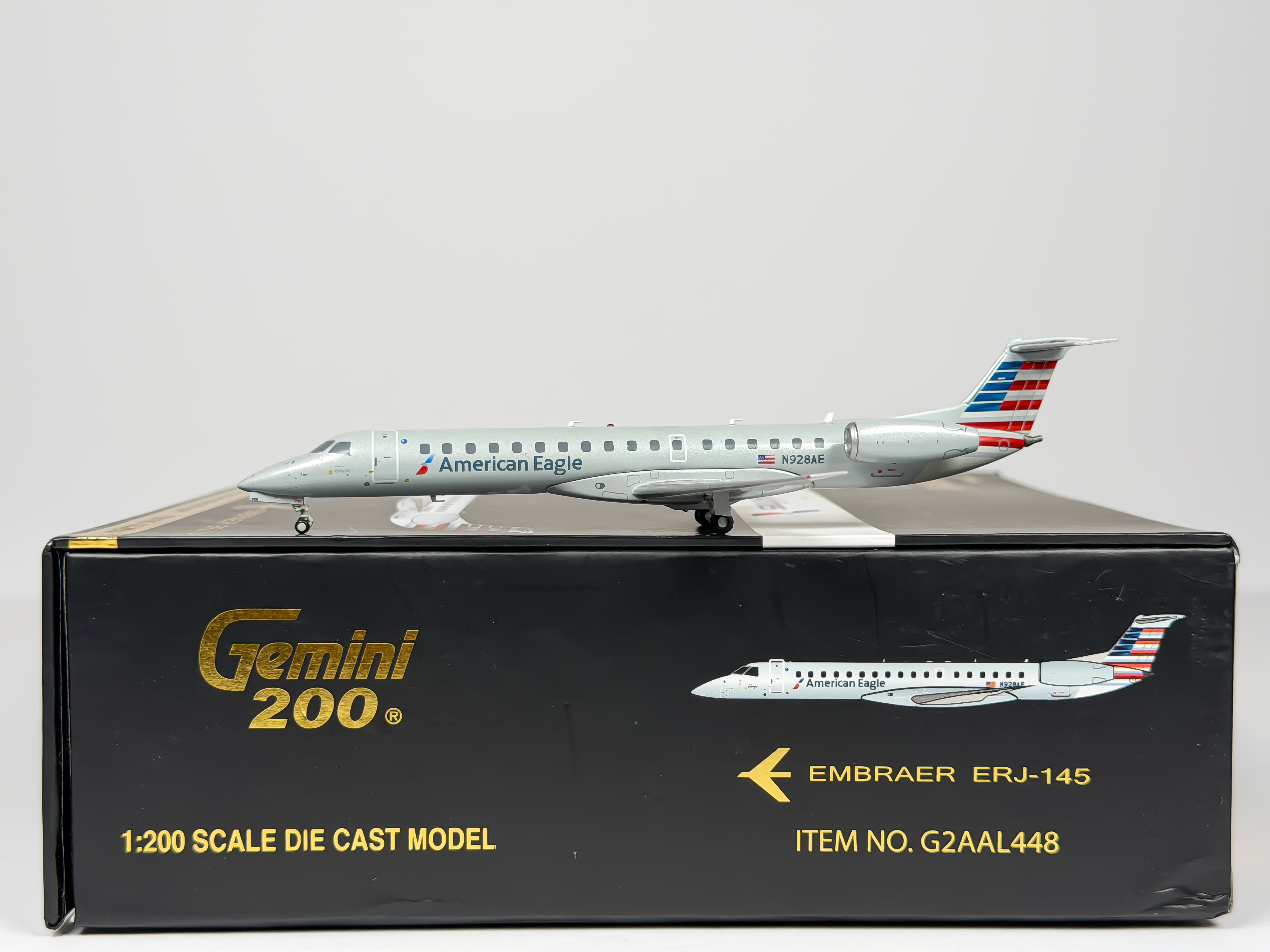 American Eagle Embraer E145 1:200 Gemini Jets N928AE (G2AAL448)