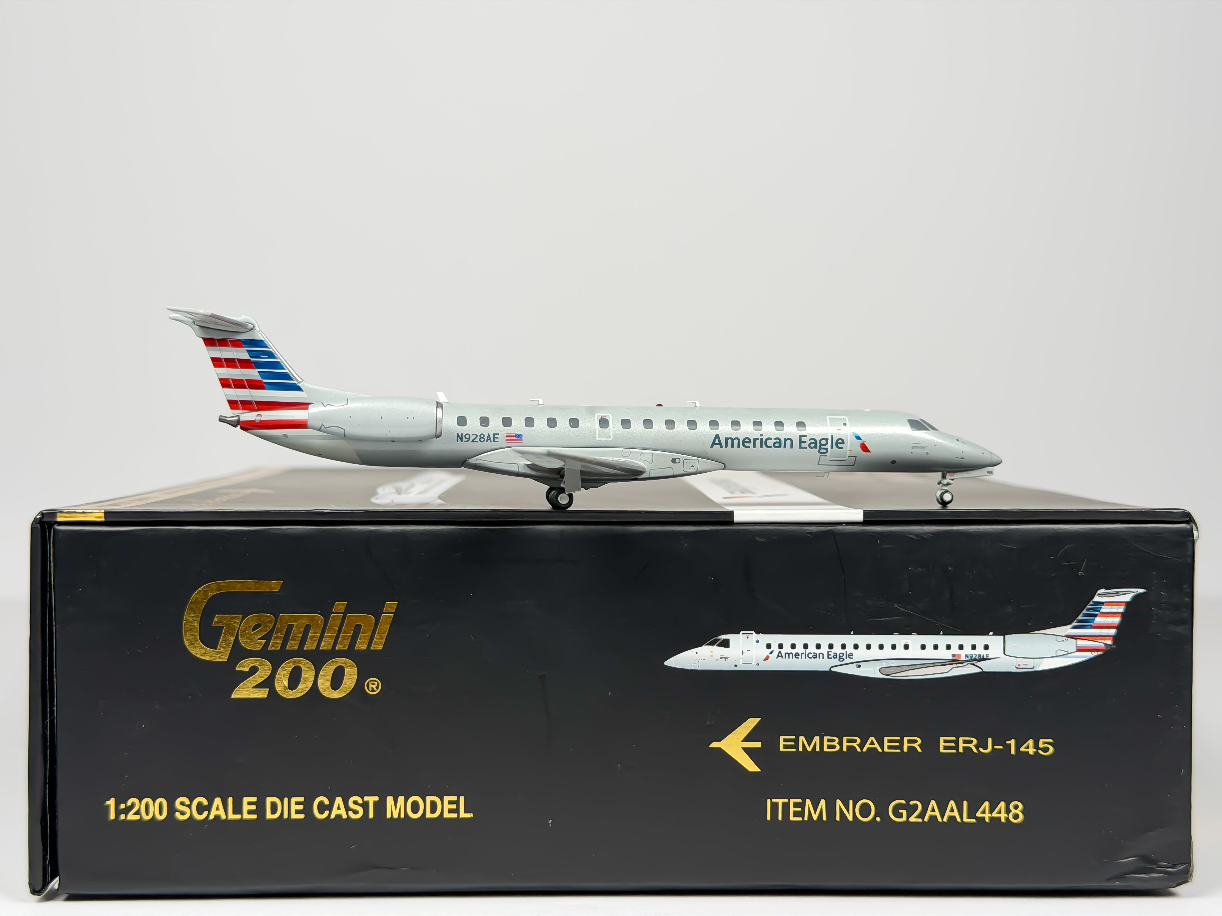 American Eagle Embraer E145 1:200 Gemini Jets N928AE (G2AAL448)