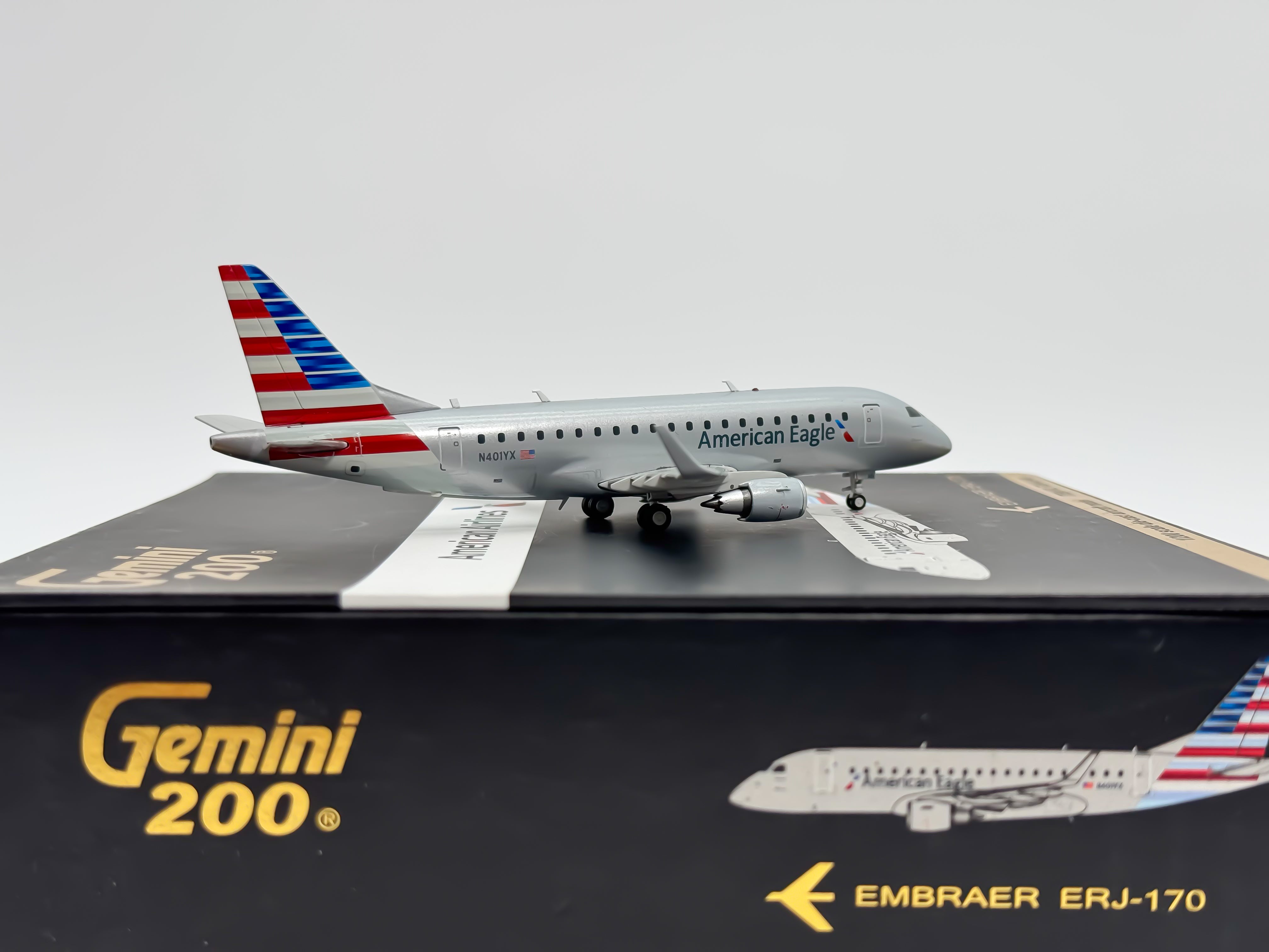 American Eagle Embraer E175 1:200 Gemini Jets N401YX (G2AAL449)