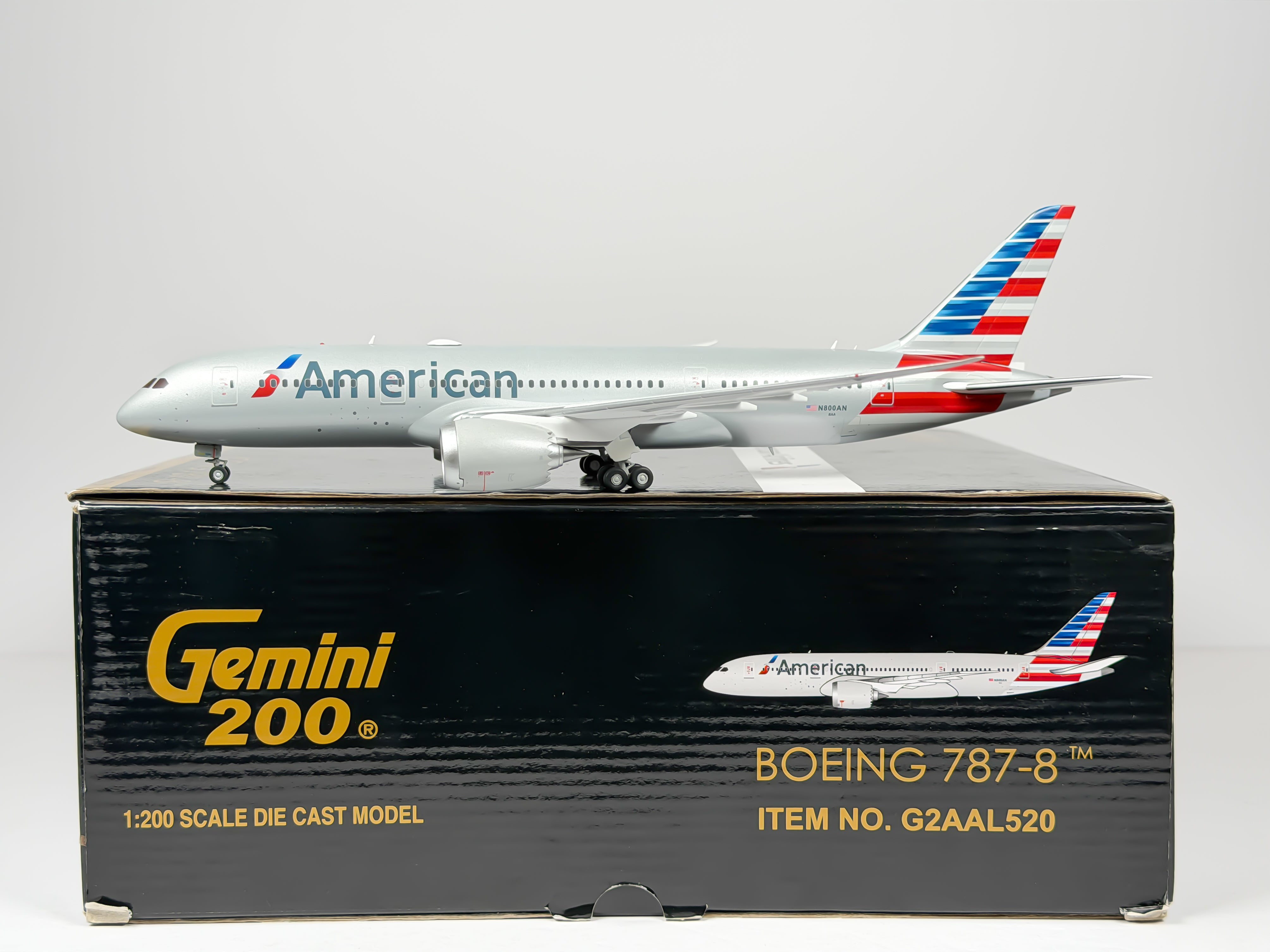 American Airlines Boeing 787-8 1:200 Gemini Jets N800AN (G2AAL520)