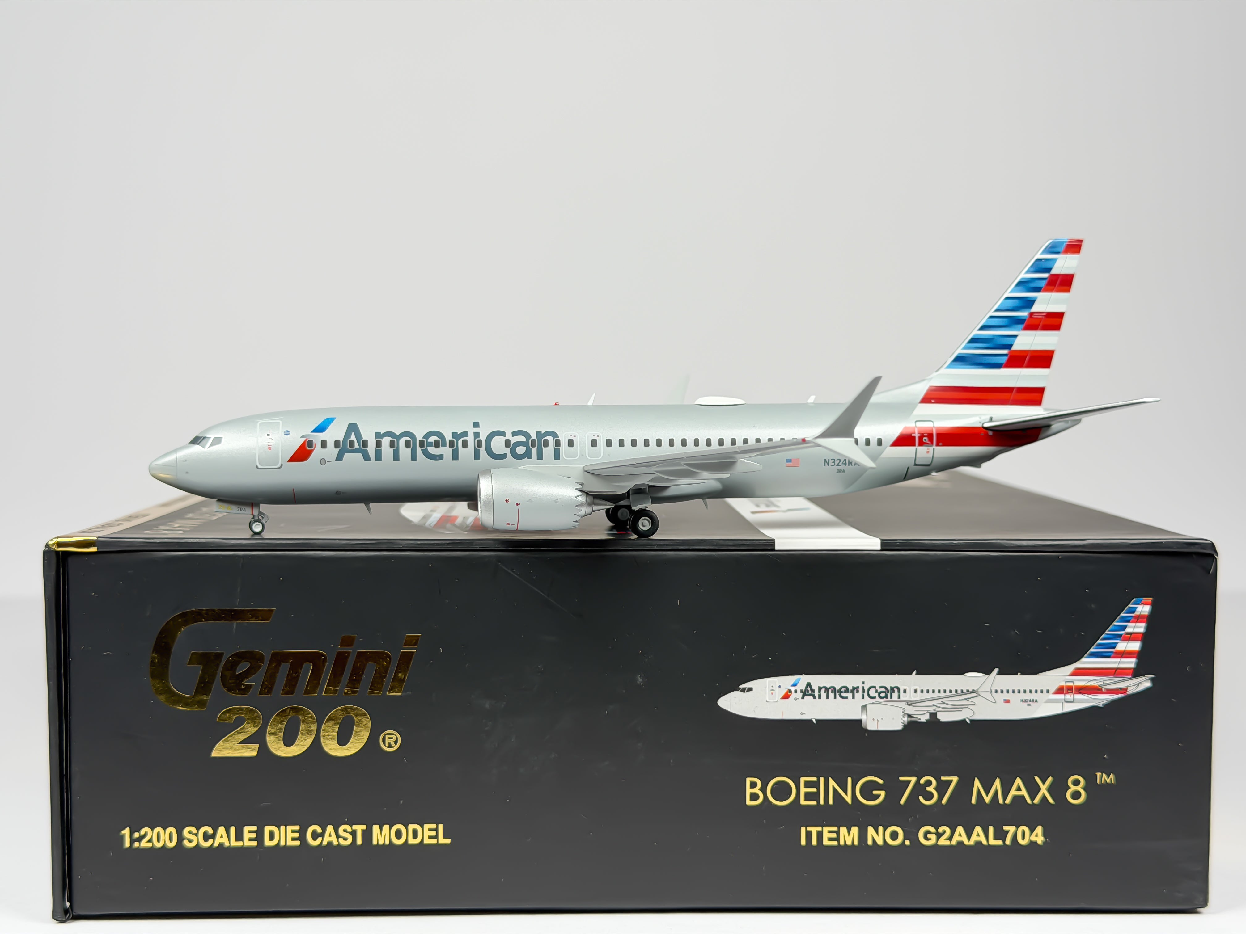 American Airlines Boeing 737 MAX 8 1:200 Gemini Jets N324RA (G2AAL704)