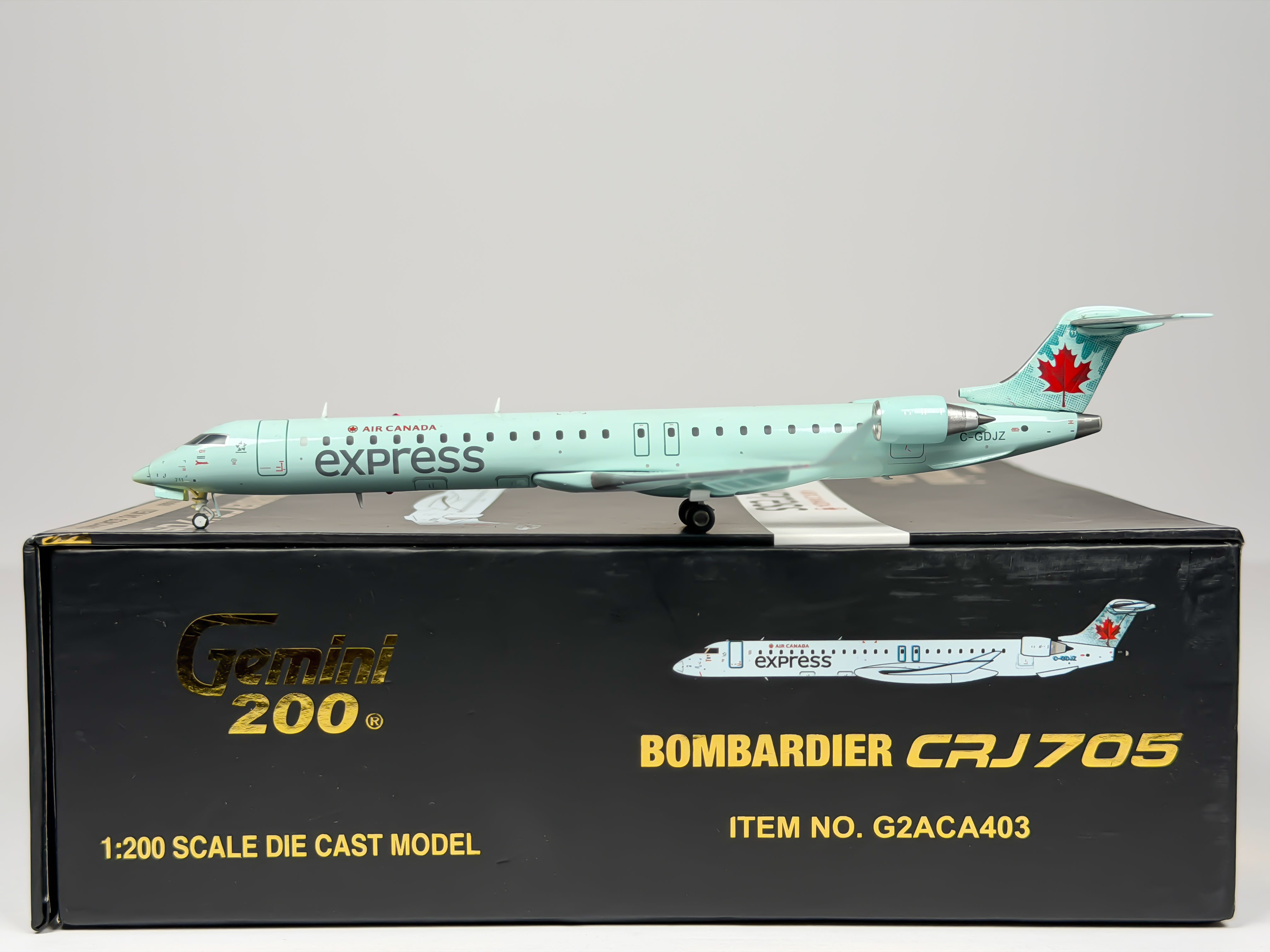 Air Canada Express Bombardier CRJ700 1:200 Gemini Jets C-GDJZ (G2ACA403)