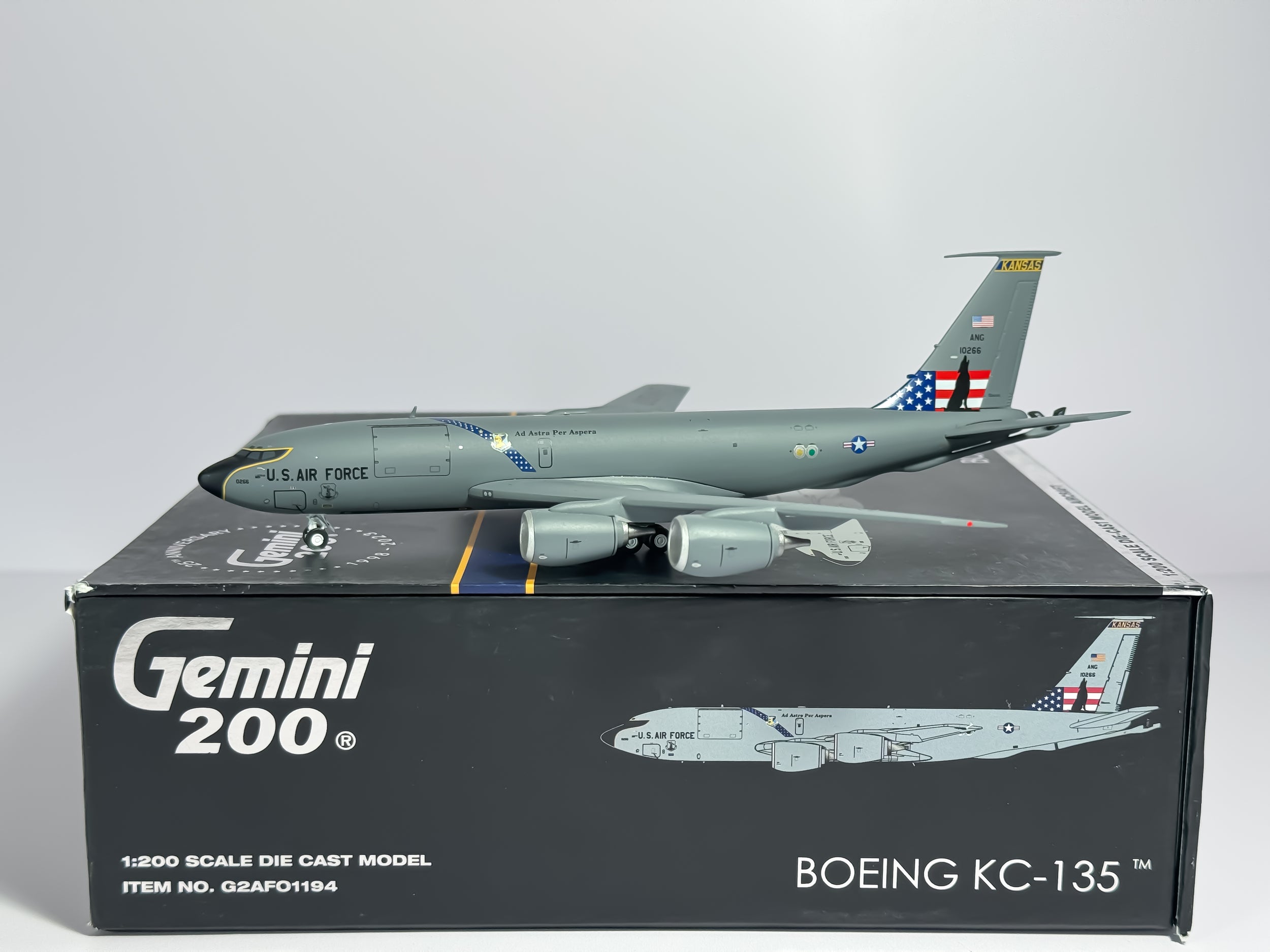 U.S Air Force (USAF) Boeing 707 (KC-135 Stratotanker) 1:200 Gemini Jets 61-0266 (G2AFO1194)