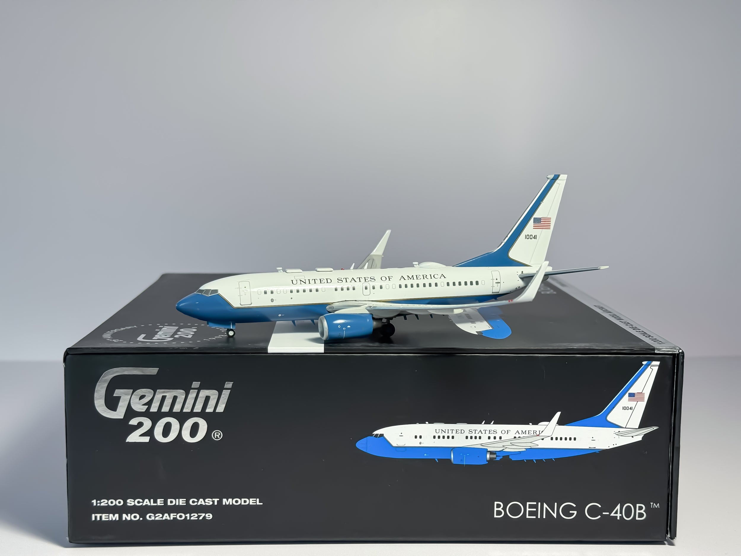 U.S Air Force (USAF) Boeing C-40B (737-700) 1:200 Gemini Jets 01-0041 (G2AFO1279)