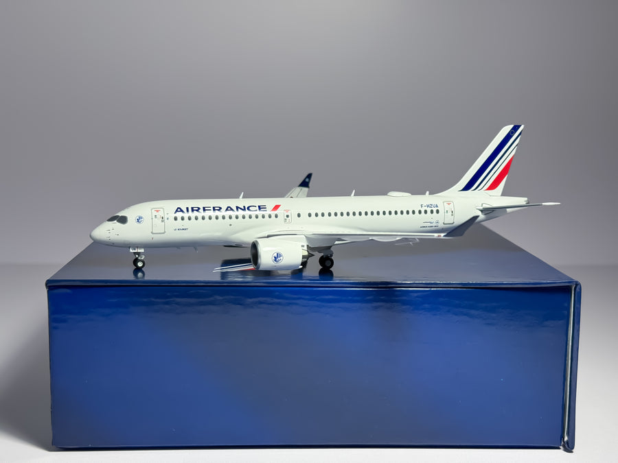 Air France Airbus A220-300 1:200 Gemini Jets F-HZUA (G2AFR1046)