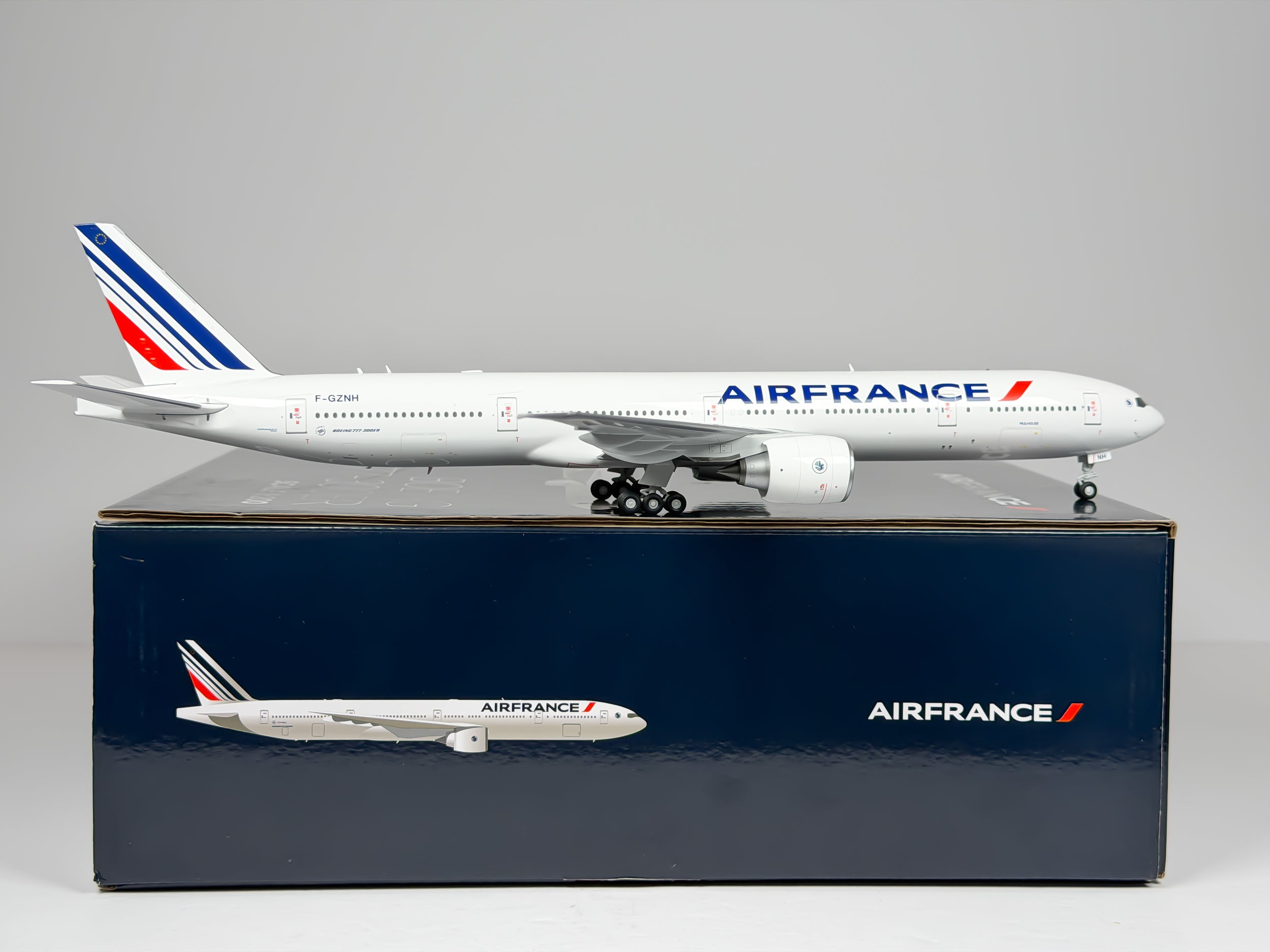 Air France Boeing 777-300ER 1:200 Gemini Jets F-GZNH (G2AFR1282)