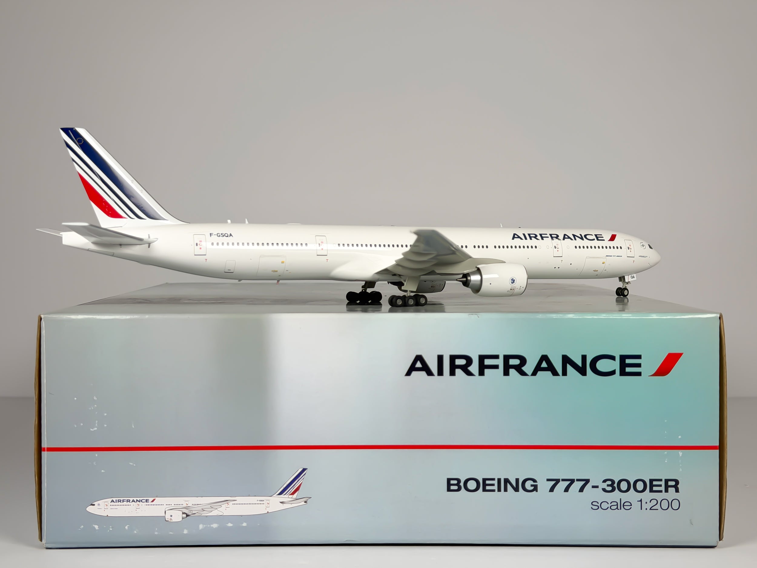 Air France Boeing 777-300ER 1:200 Gemini Jets F-GSQA (G2AFR283)