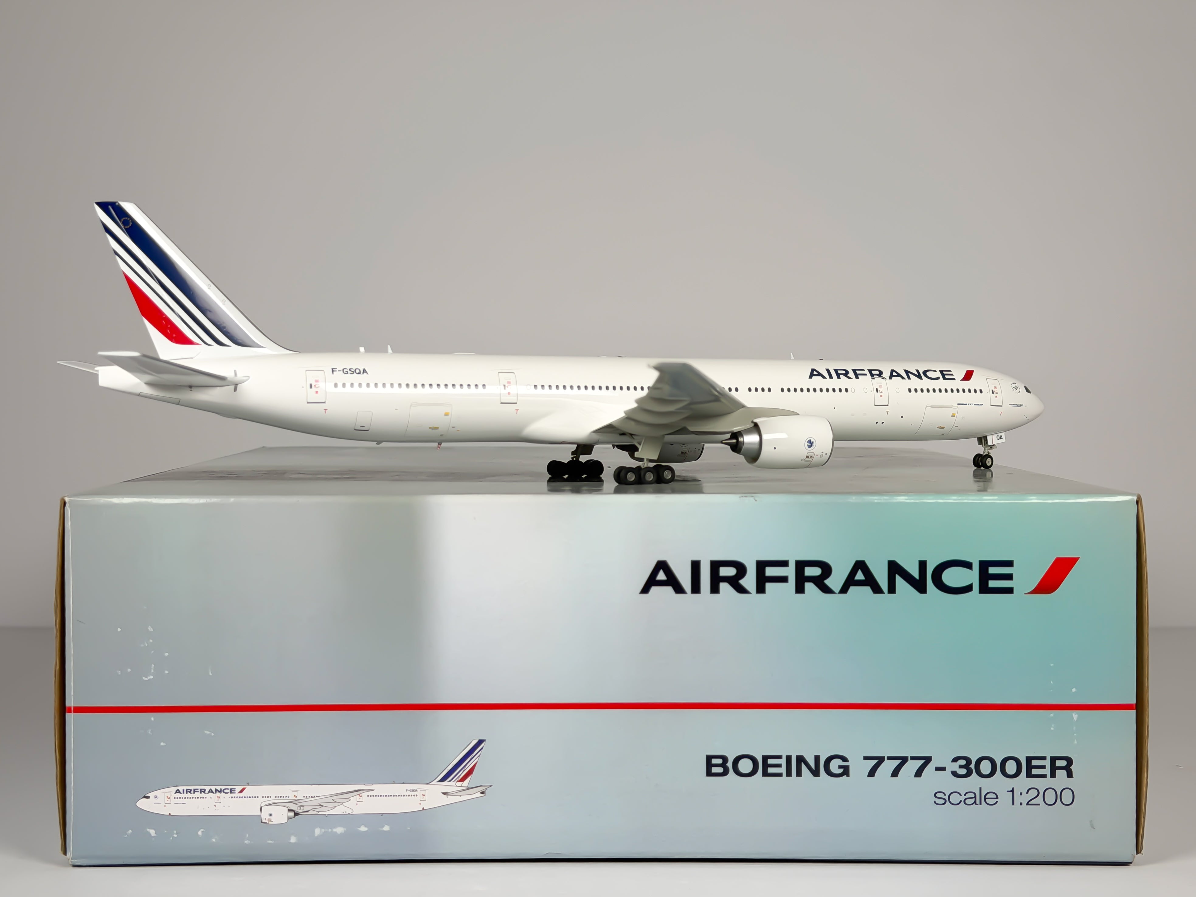 Air France Boeing 777-300ER 1:200 Gemini Jets F-GSQA (G2AFR283)