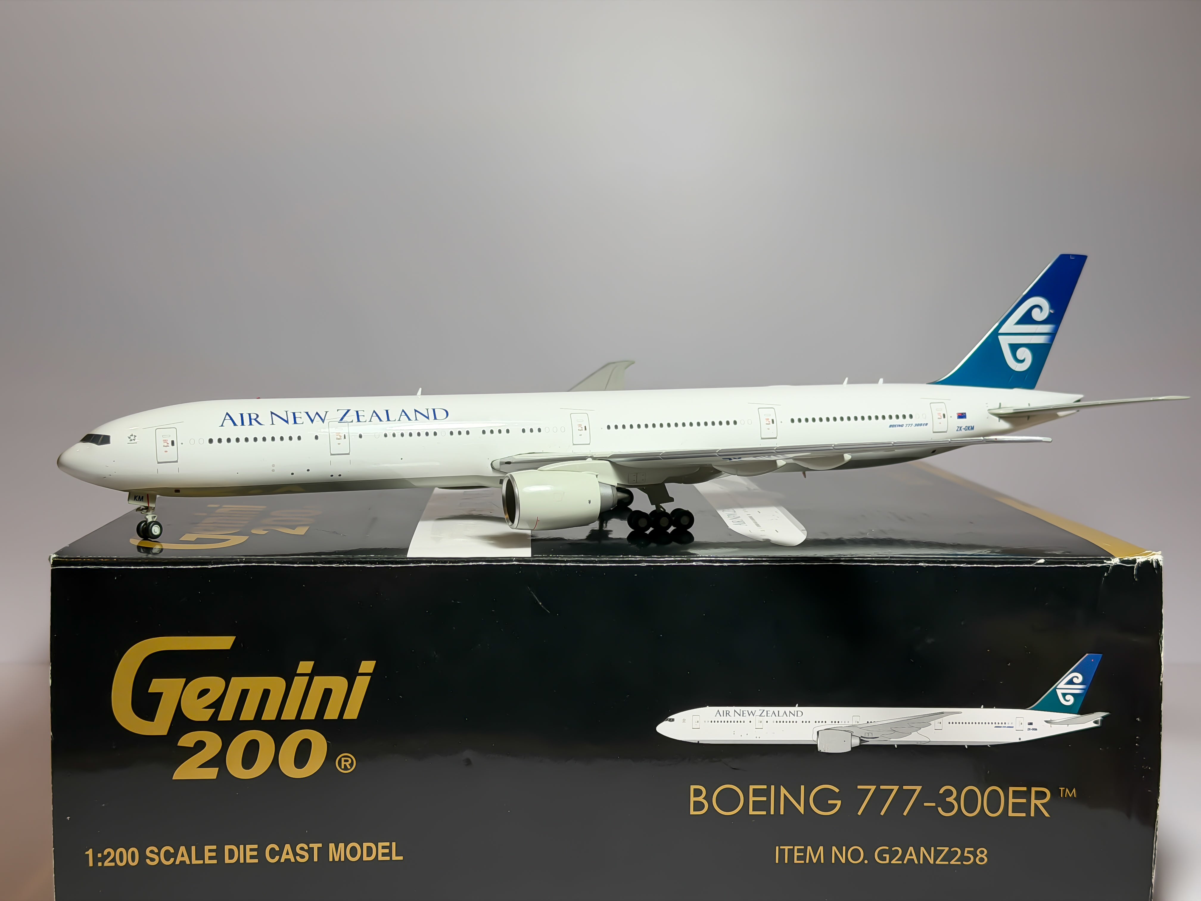 Air New Zealand Boeing 777-300ER 1:200 Gemini Jets ZK-OKM (G2ANZ258)