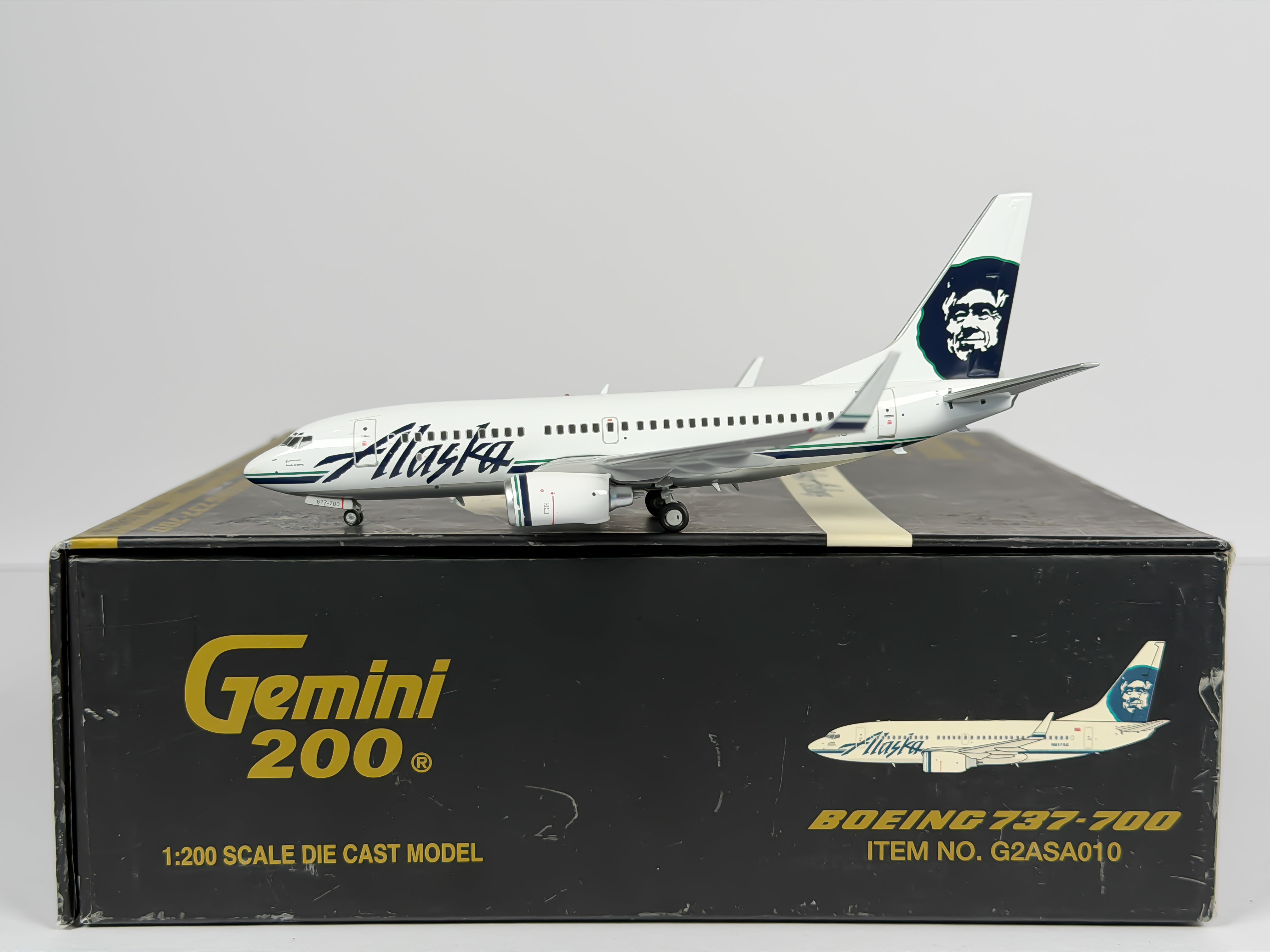 Alaska Airlines Boeing 737-700 1:200 Gemini Jets N617AS (G2ASA010)