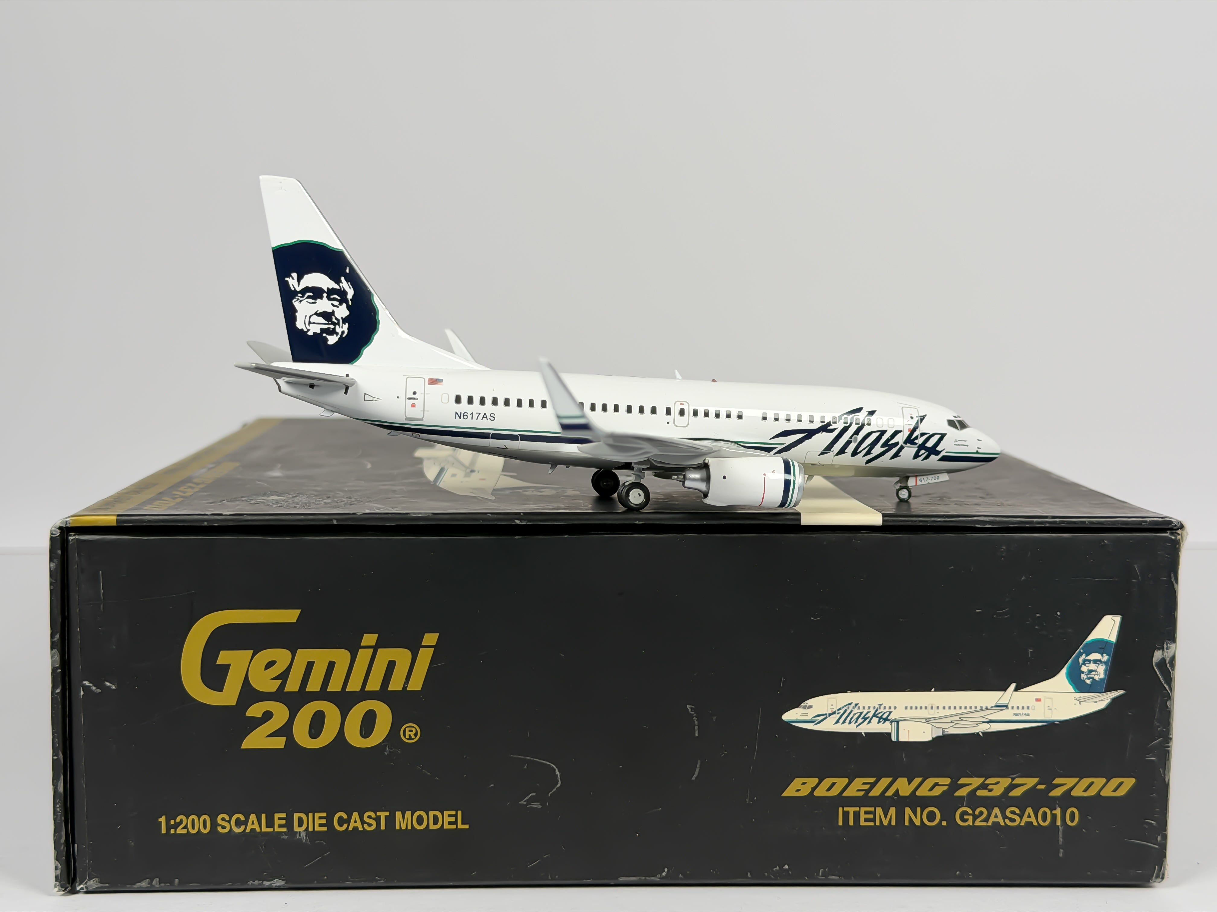 Alaska Airlines Boeing 737-700 1:200 Gemini Jets N617AS (G2ASA010)