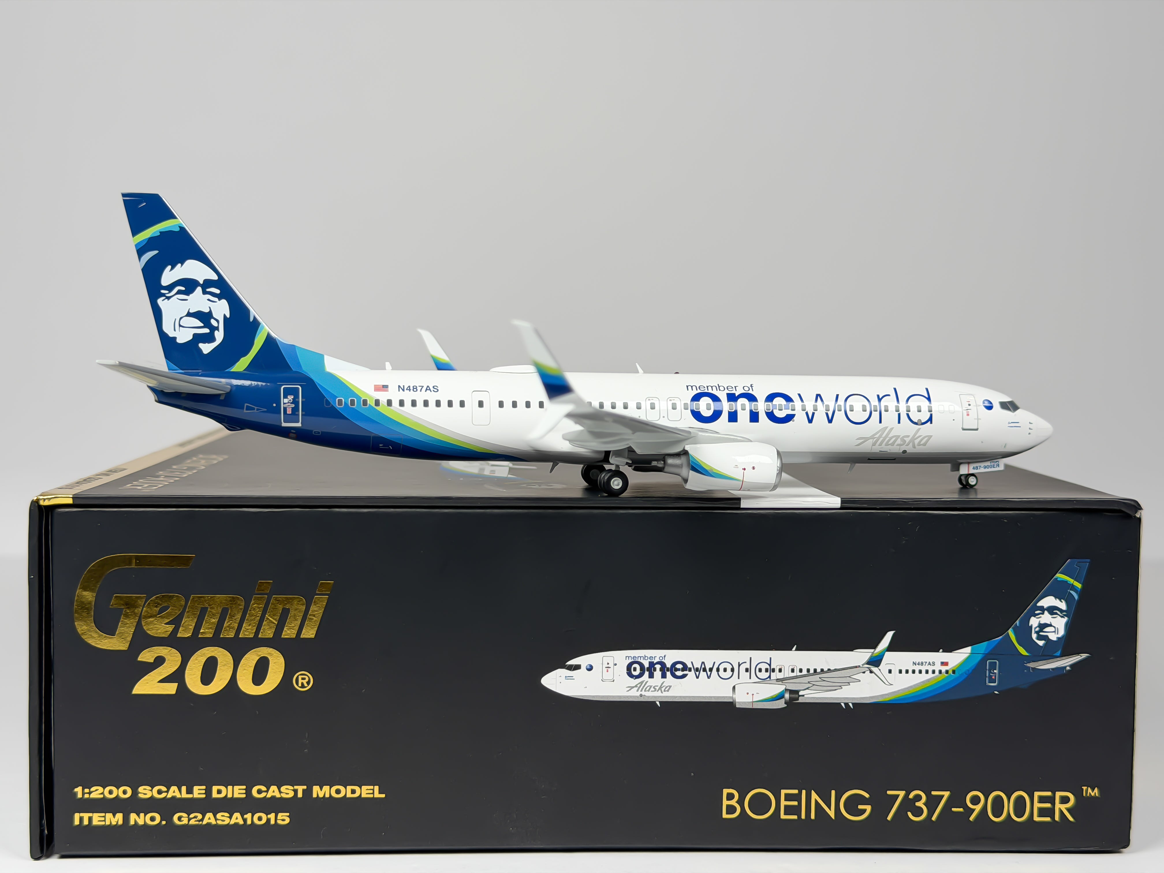 Alaska Airlines Boeing 737-900 1:200 Gemini Jets N487AS (G2ASA1015)