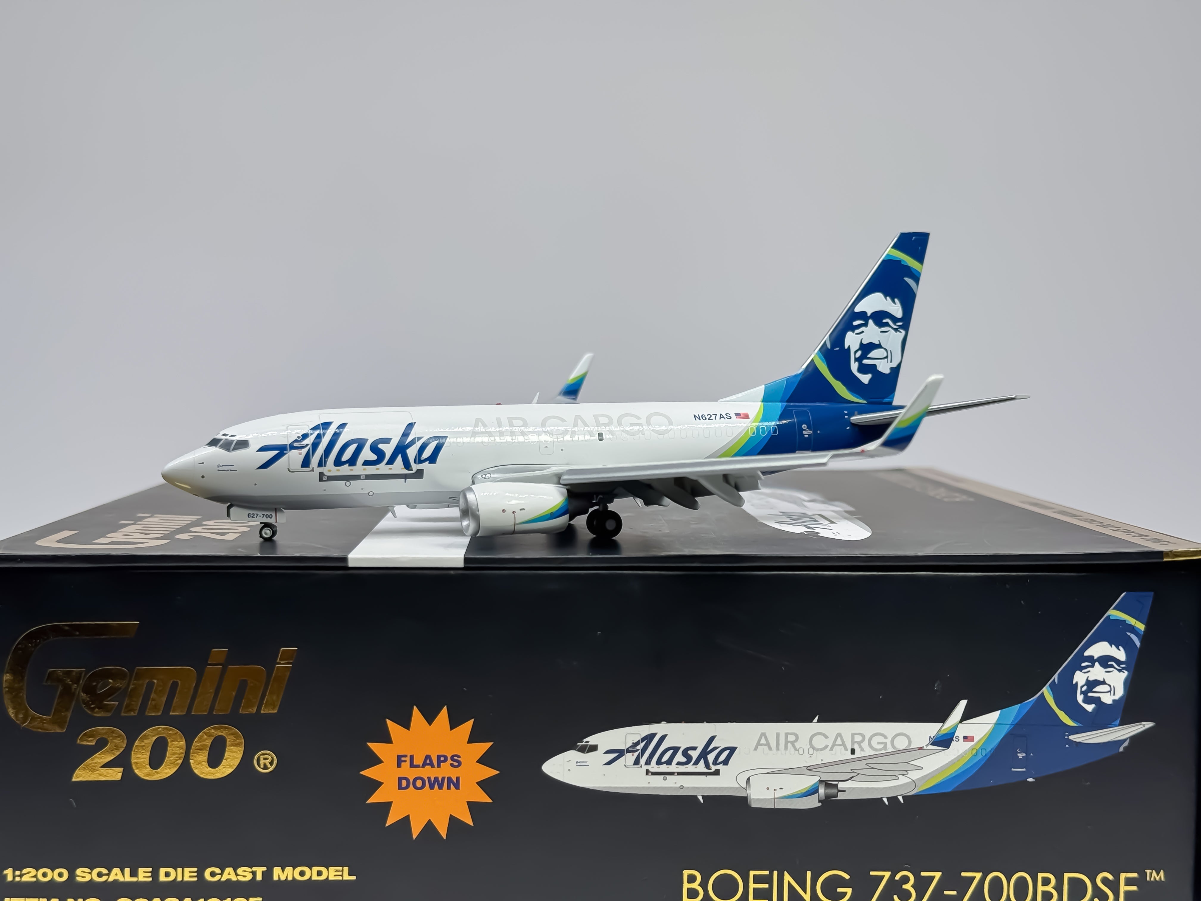 Alaska Airlines Boeing 737-700 1:200 Gemini Jets N627AS (G2ASA1019F) (Flaps Down Version)