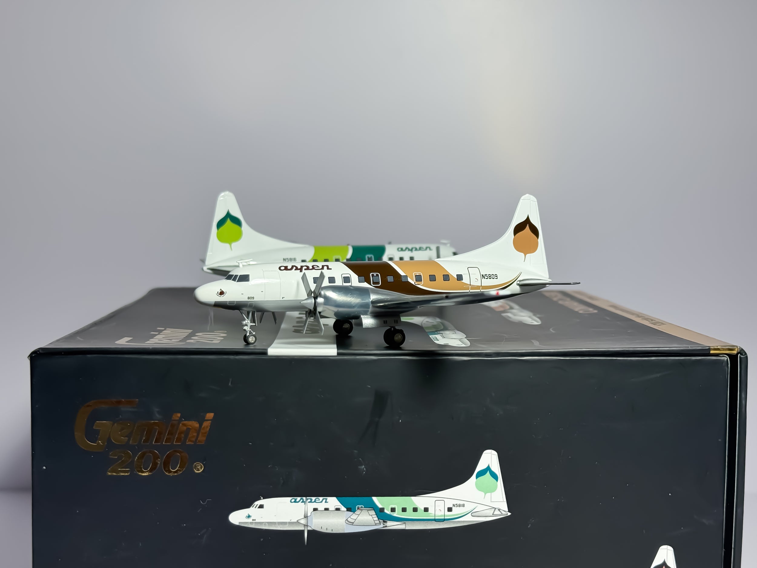 Aspen Airways Convair CV-580 1:200 Gemini Jets N5809 & N5818 (G2ASP277)