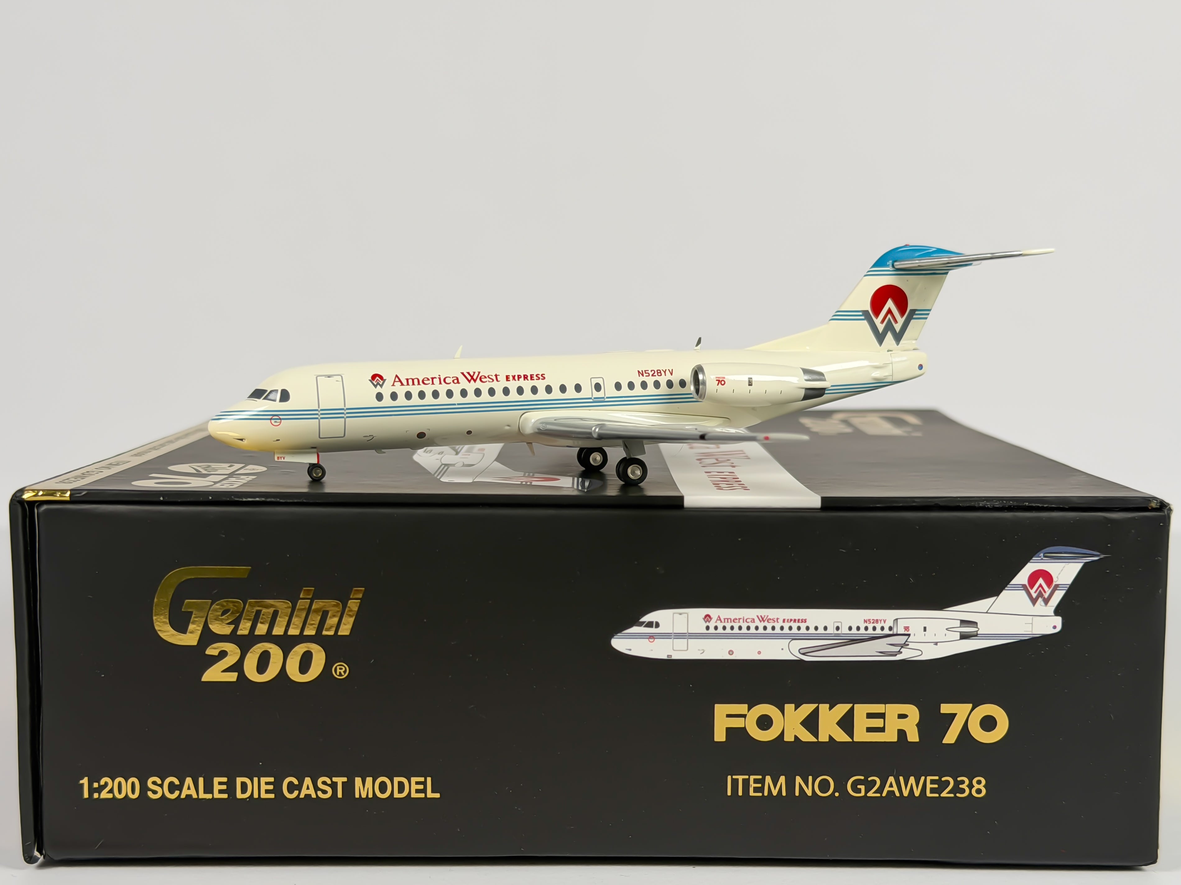America West Express Fokker 70 1:200 Gemini Jets N528YV (G2AWE238)
