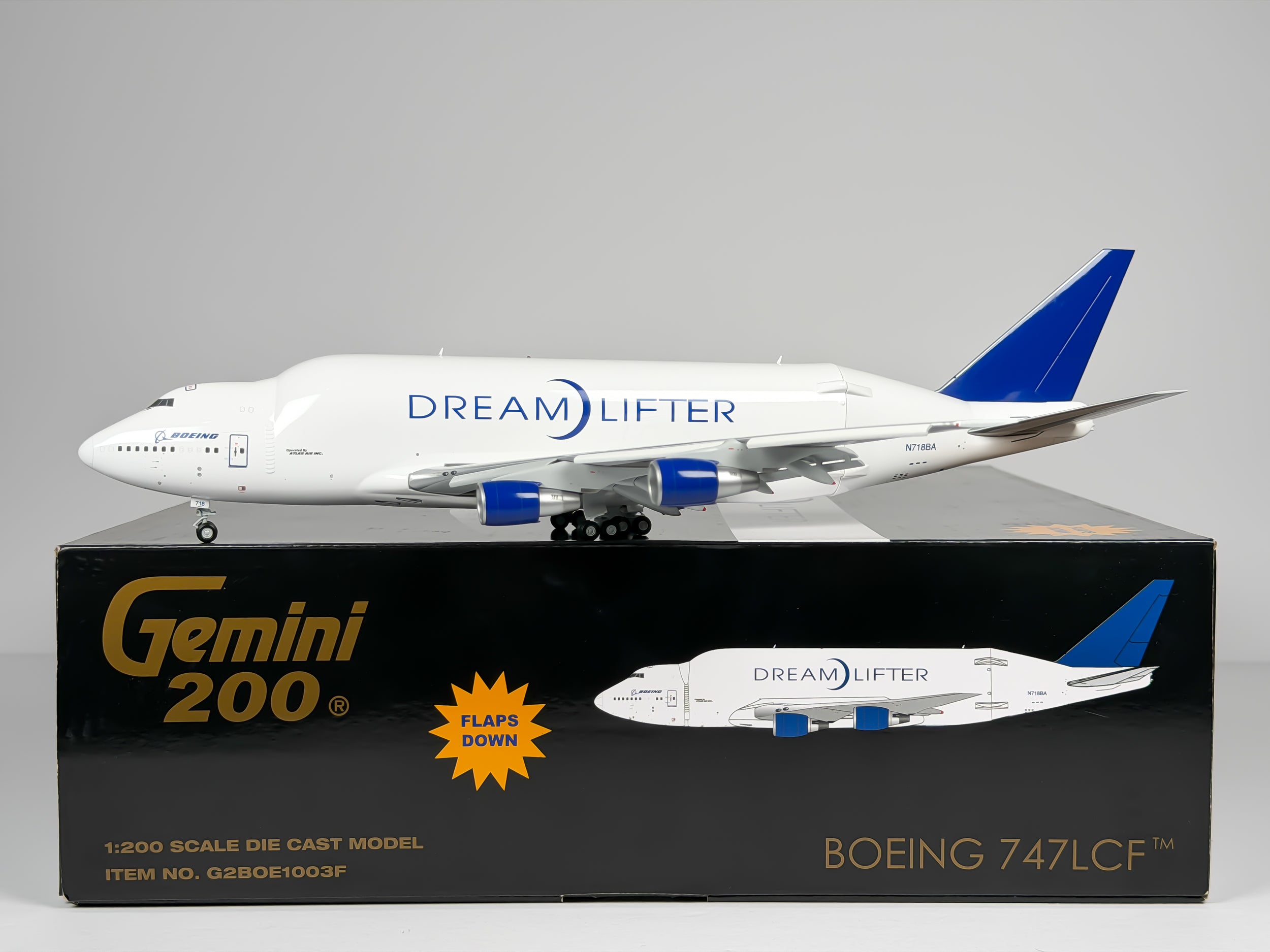 Boeing House Boeing 747LCF Dreamlifter 1:200 Gemini Jets N718BA (G2BOE1003F)
