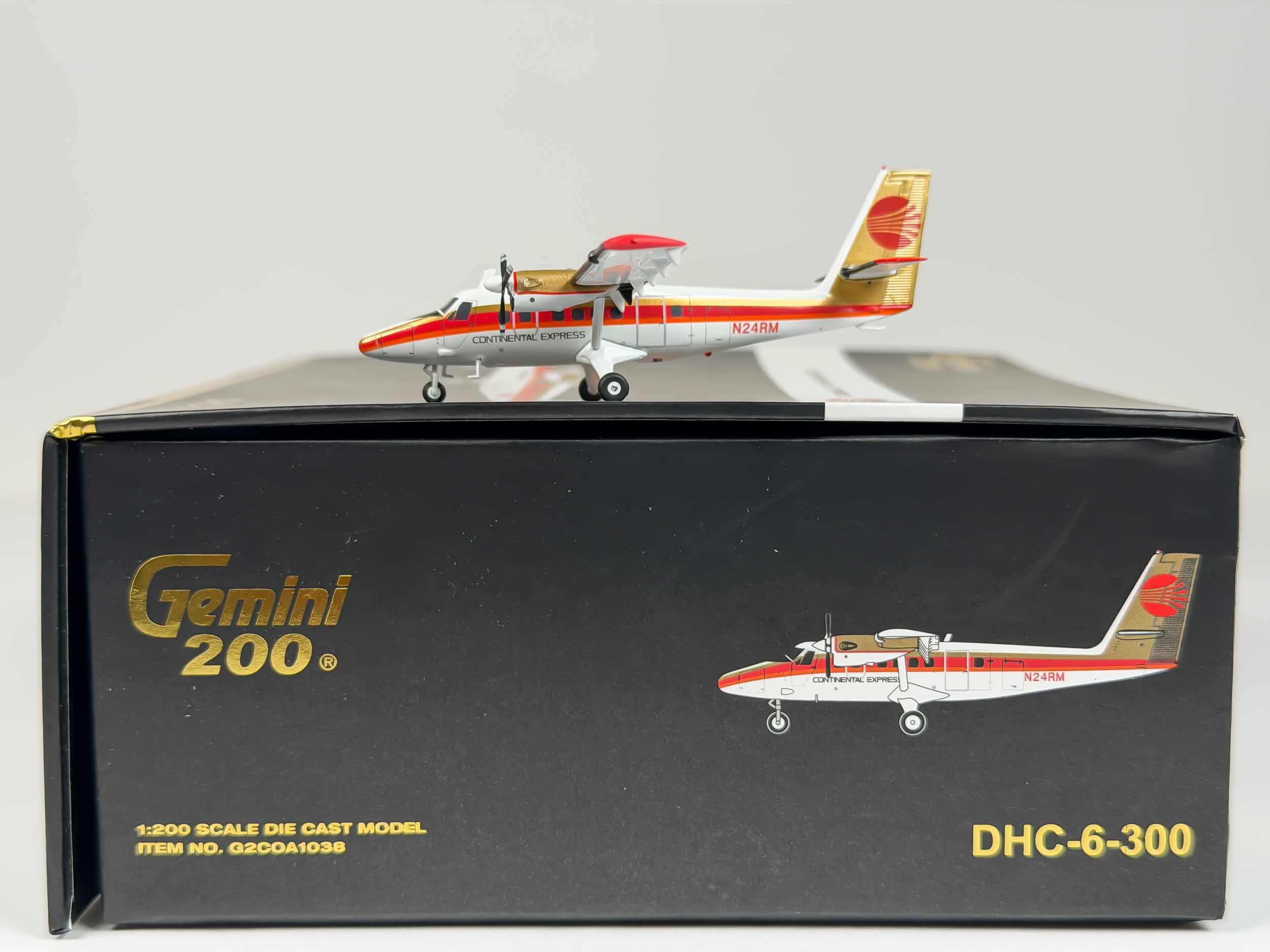 Continental Airlines De Havilland DHC-6 Twin Otter 1:200 Gemini Jets N24RM (G2COA1038)