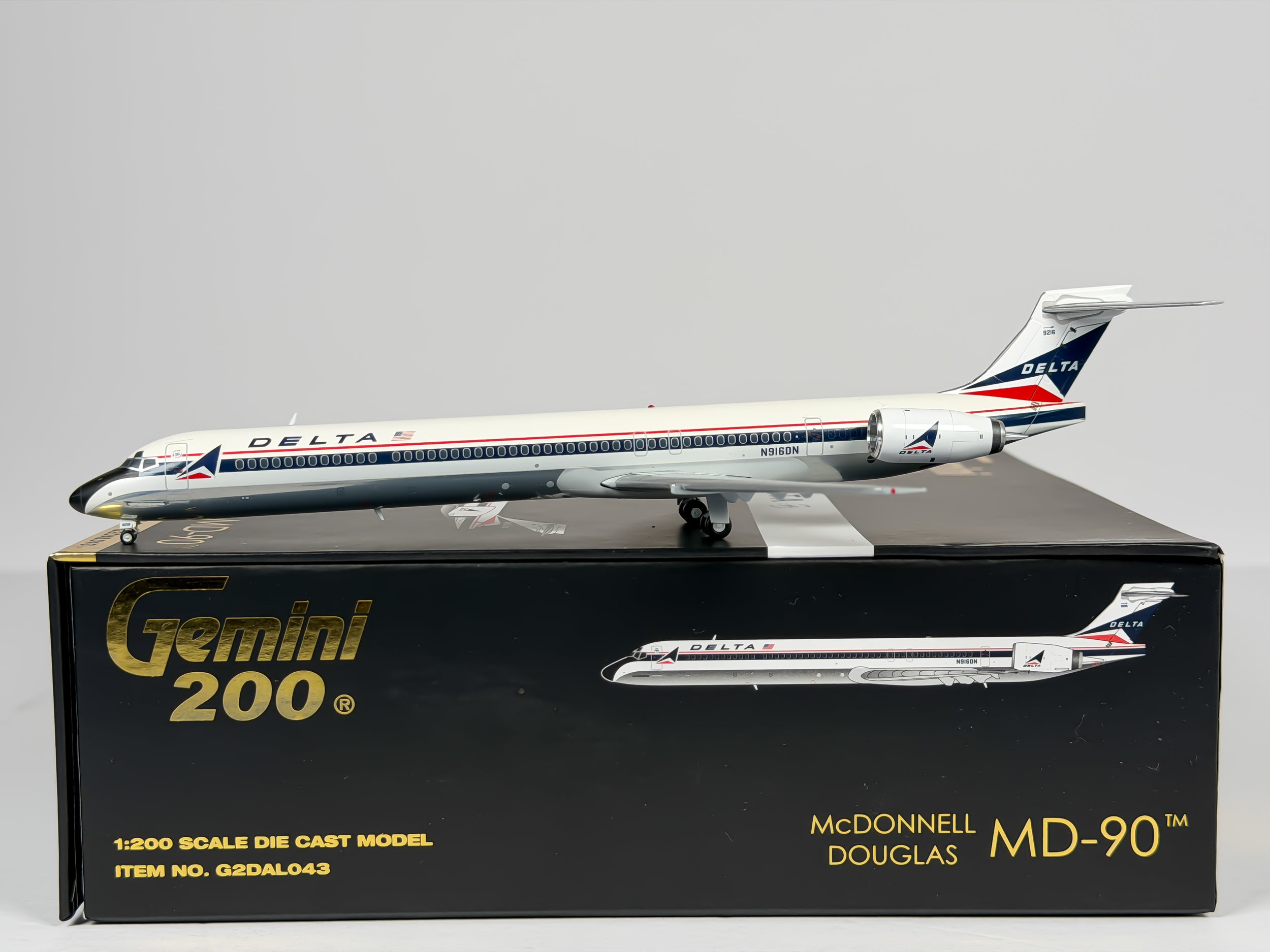 Delta Air Lines McDonnell Douglas MD-90 1:200 Gemini Jets N916DN (G2DAL043)