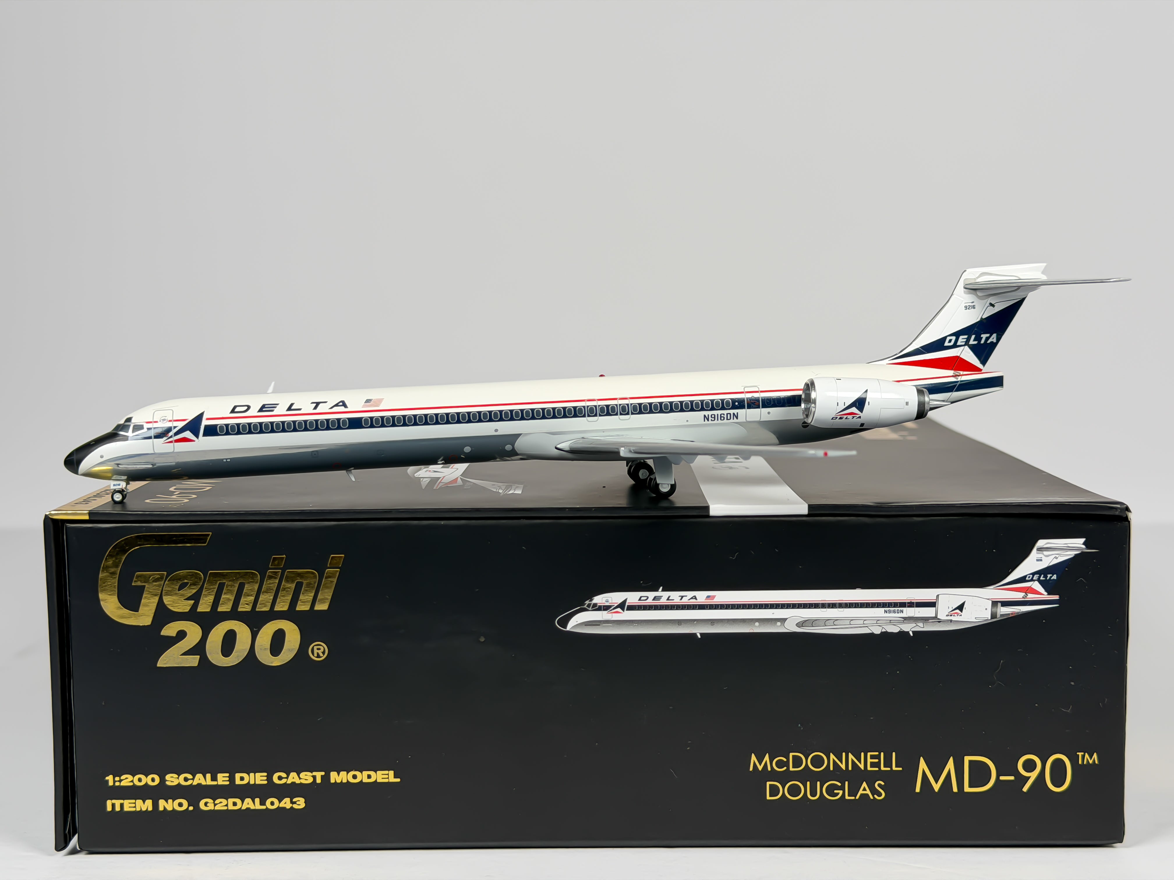 Delta Air Lines McDonnell Douglas MD-90 1:200 Gemini Jets N916DN (G2DAL043)