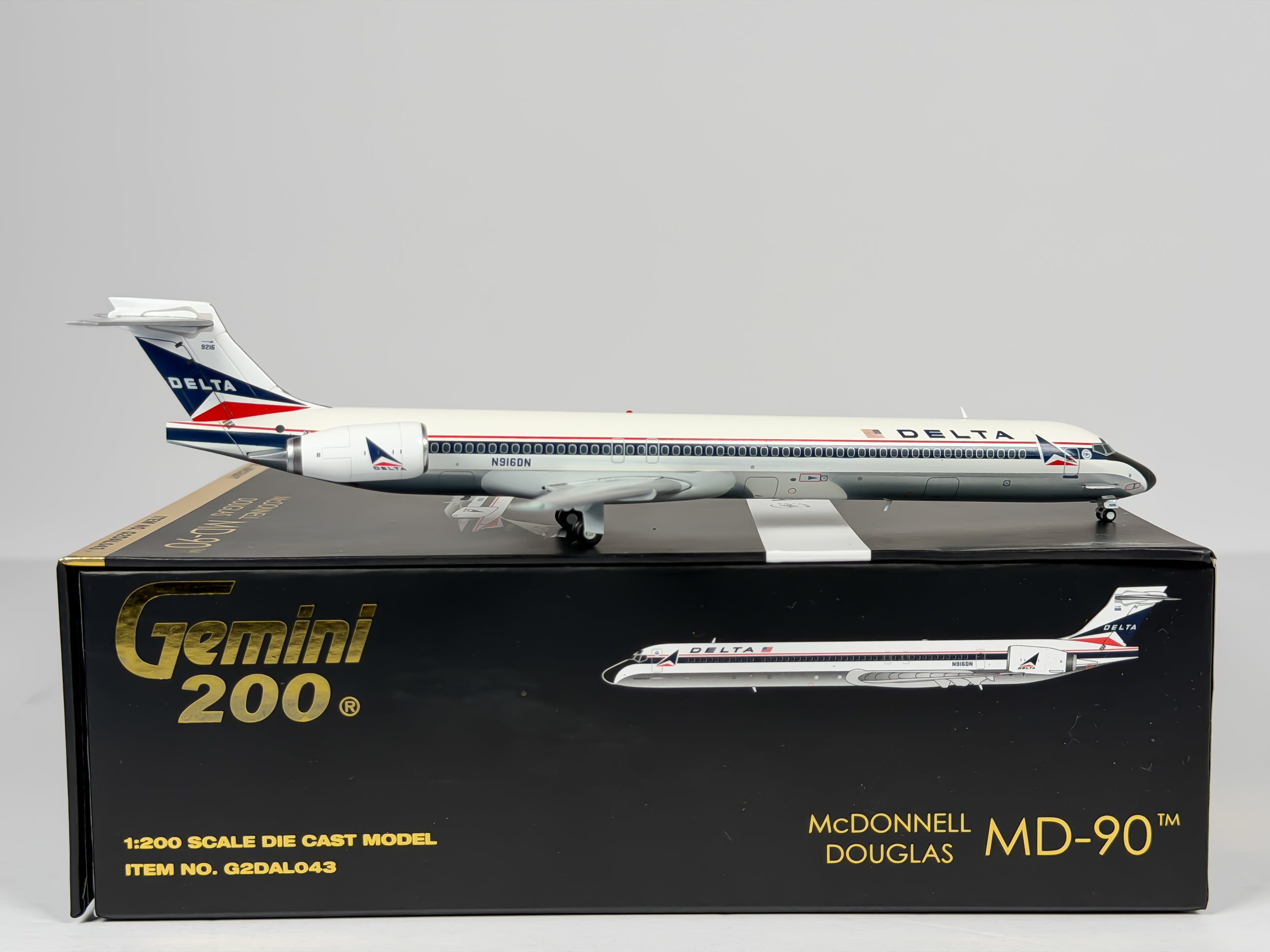 Delta Air Lines McDonnell Douglas MD-90 1:200 Gemini Jets N916DN (G2DAL043)